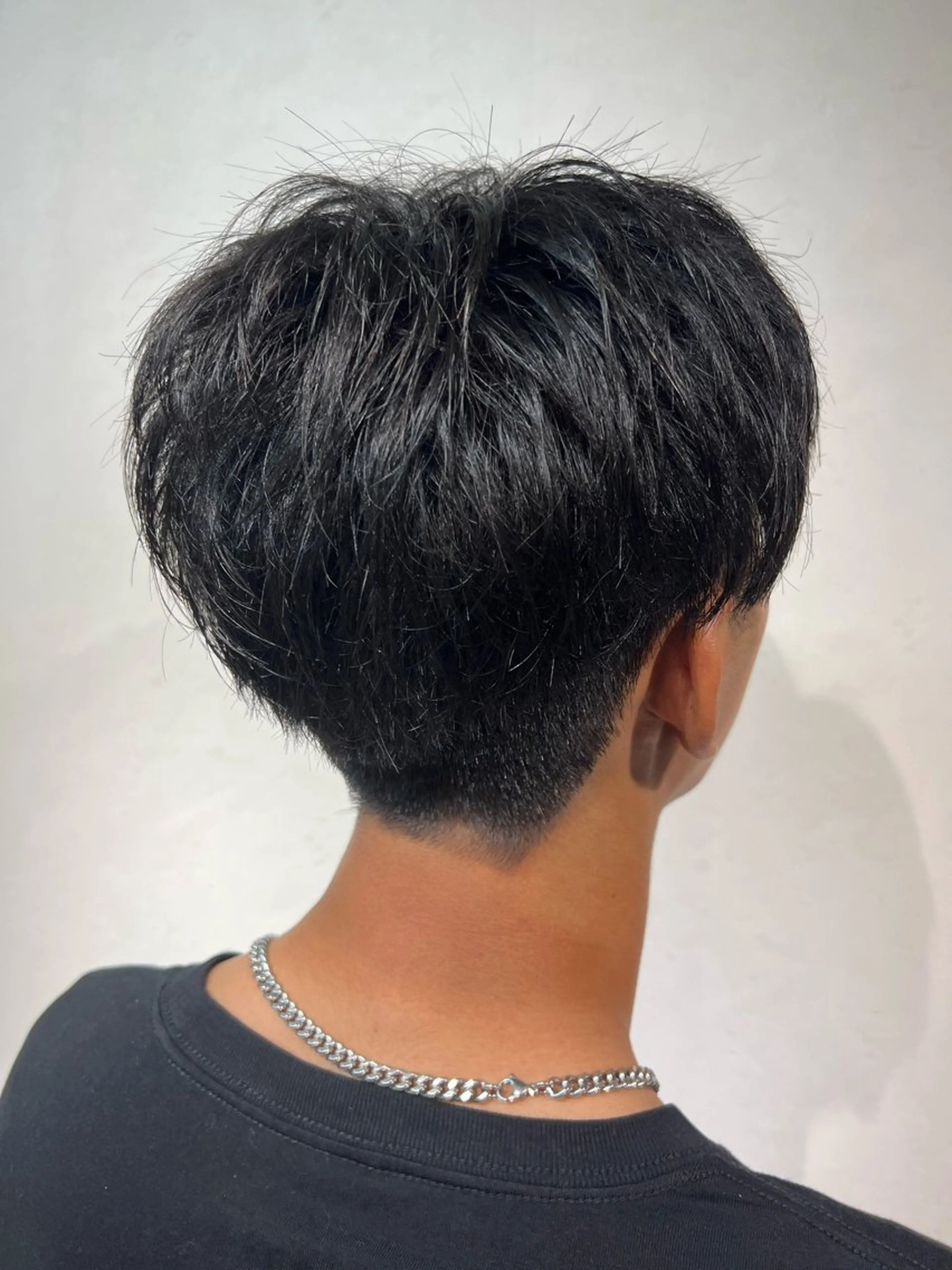 ショート カット 吉田 眞のヘアスタイル