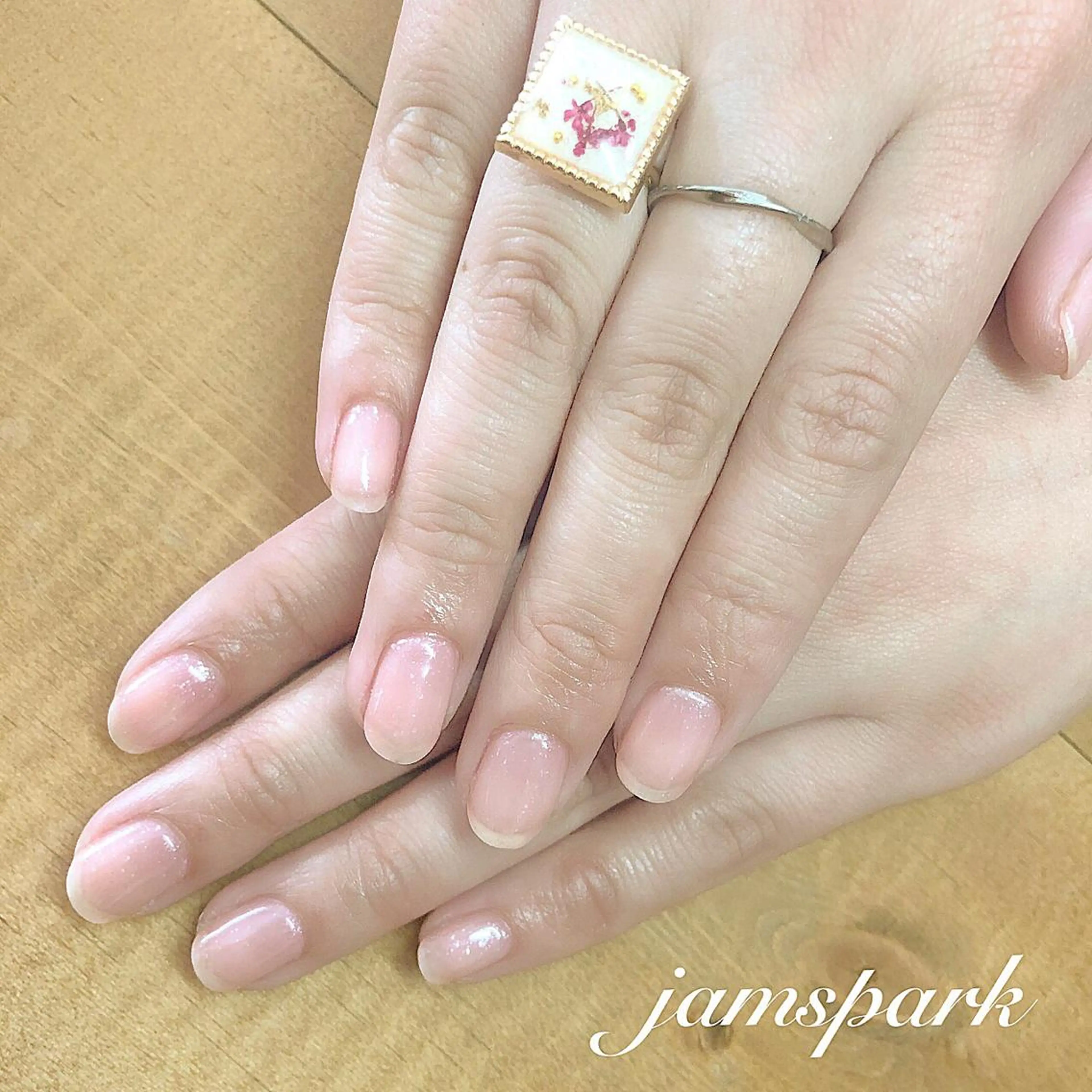 ネイル オフィスネイル ワンカラーネイル ハンドネイル jamspark ✨のネイルデザイン