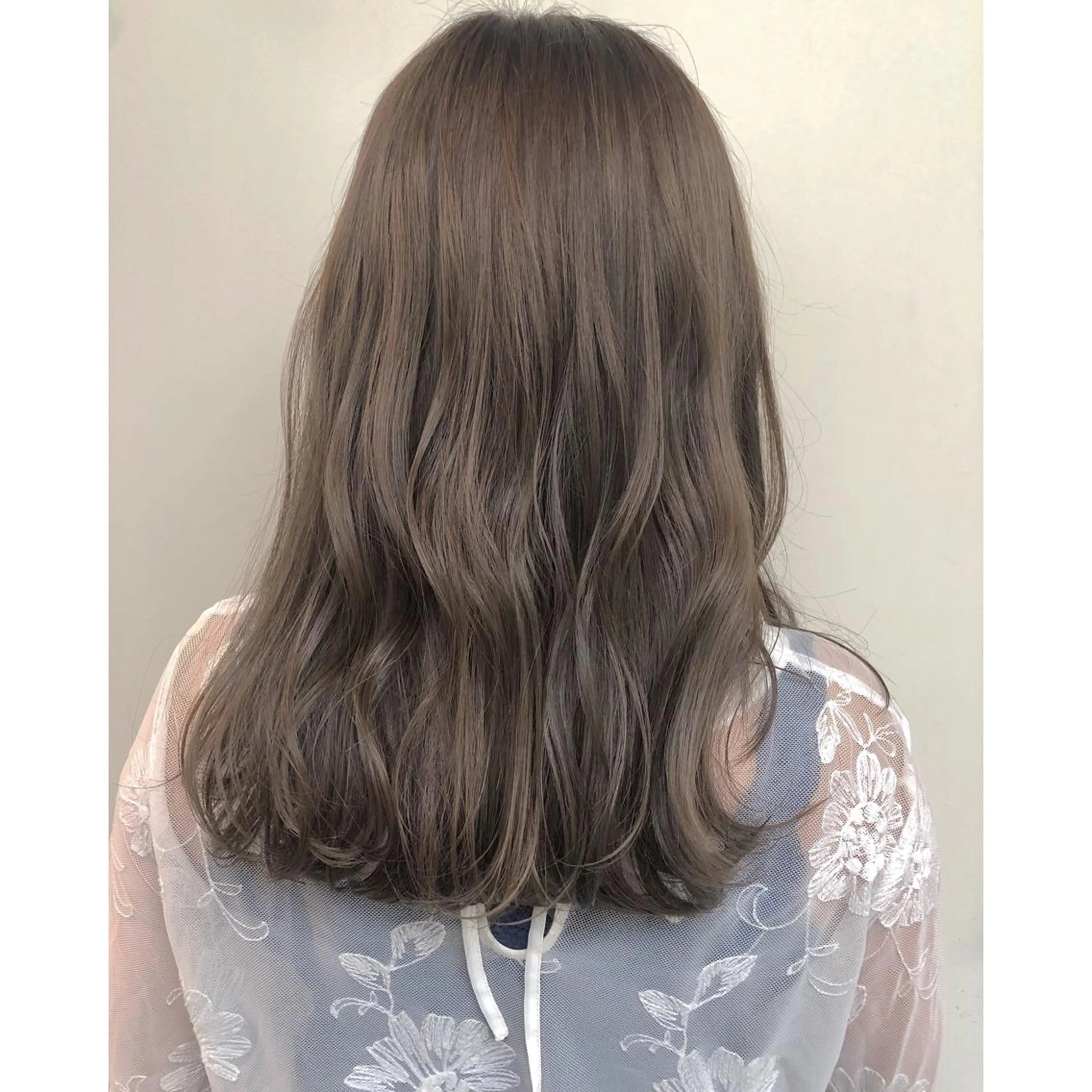 セミロング カラー salowin SHIBUYA me+店所属・kasumi/渋谷/ パーマのヘアスタイル