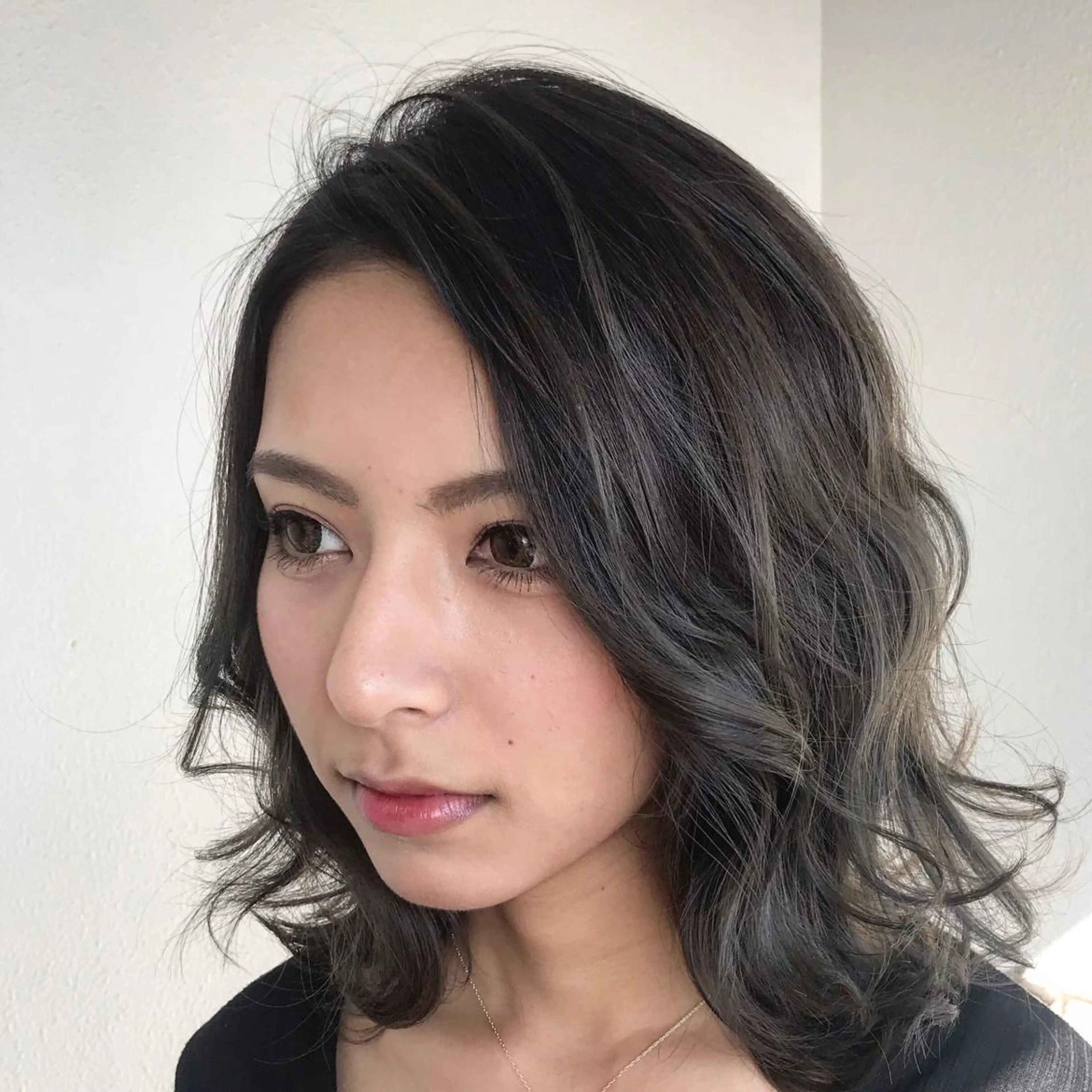 ミディアム カラー グレージュ アイスグレージュ 外国人風カラー 大嶋 宏隆のヘアスタイル