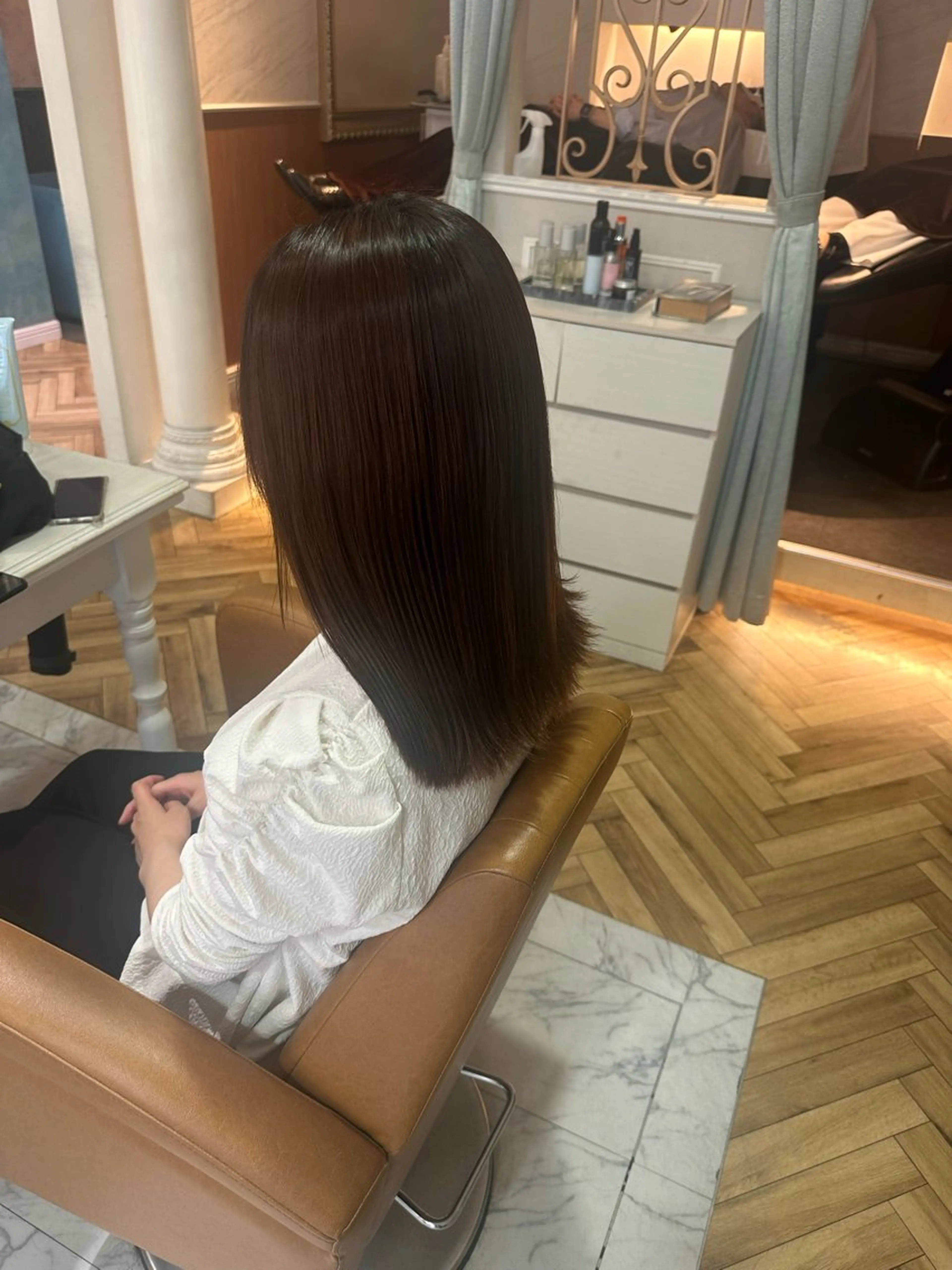 ロング 縮毛矯正 トリートメント 上岡 詩音のヘアスタイル