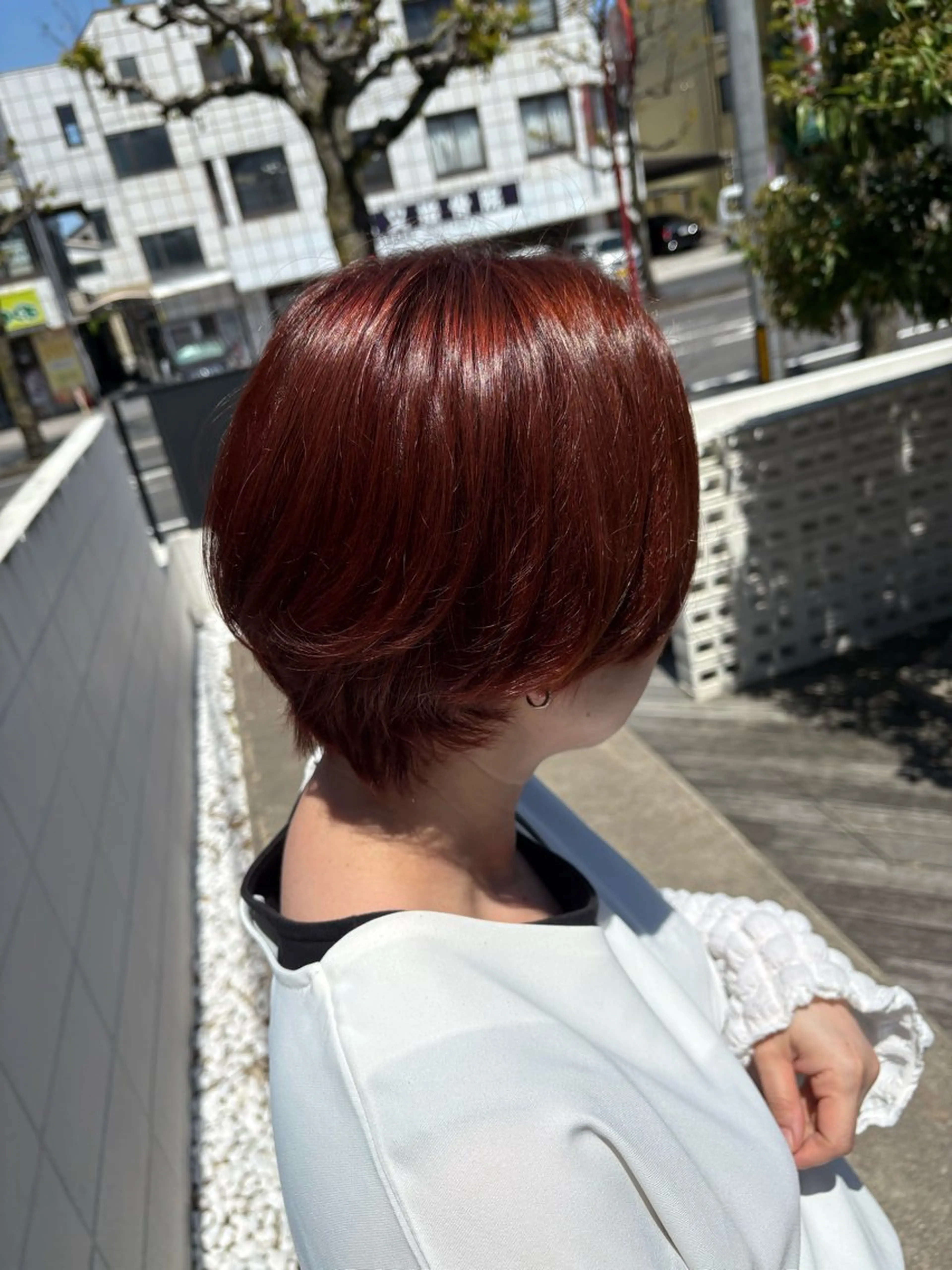 ミディアム カラー オレンジ オレンジレッド レッドカラー 奥山 和奏のヘアスタイル