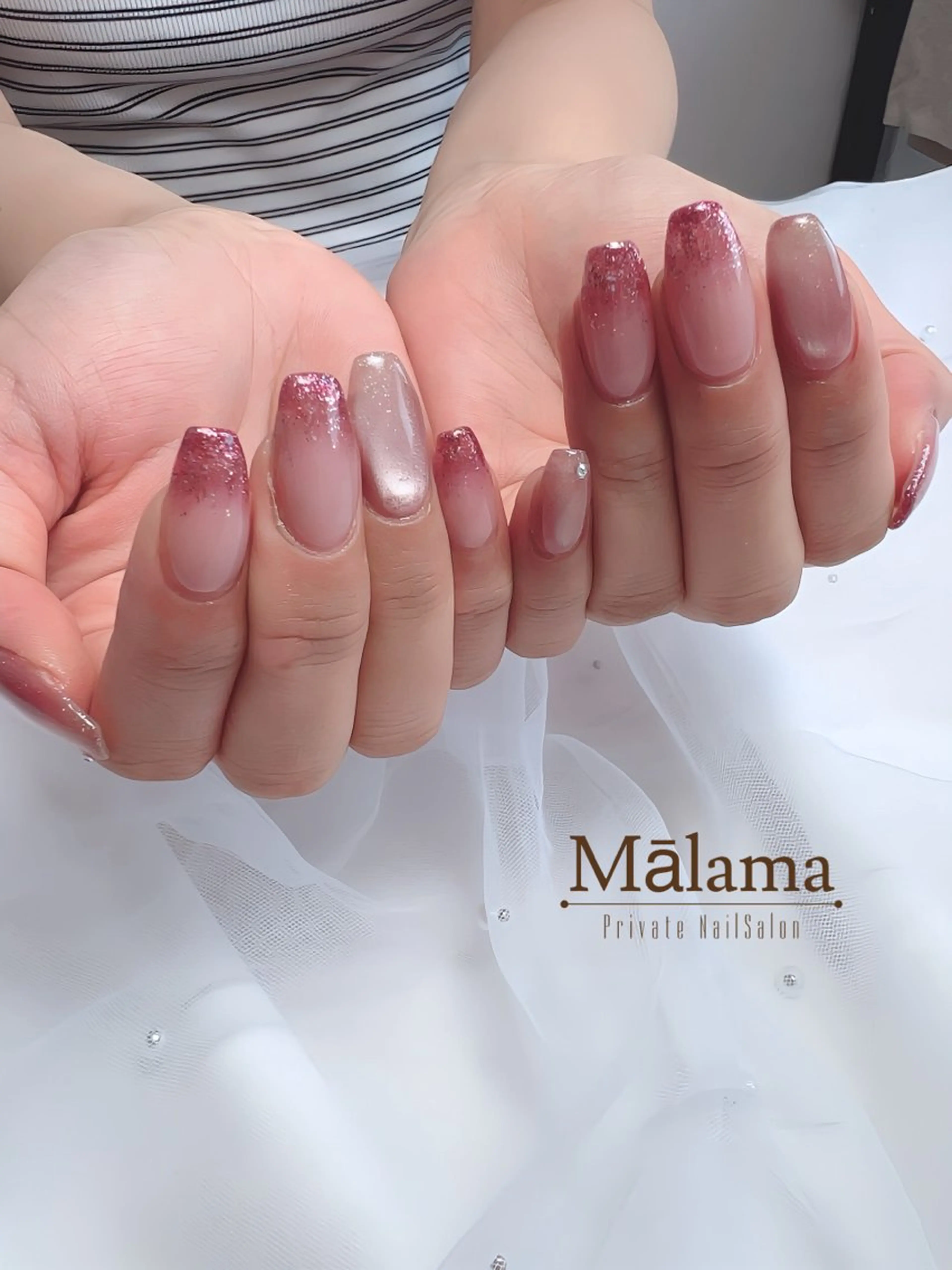 ネイル フラッシュネイル グラデーション キラキラネイル マグネットネイル ハンドネイル Malama ___Ayakaのネイルデザイン