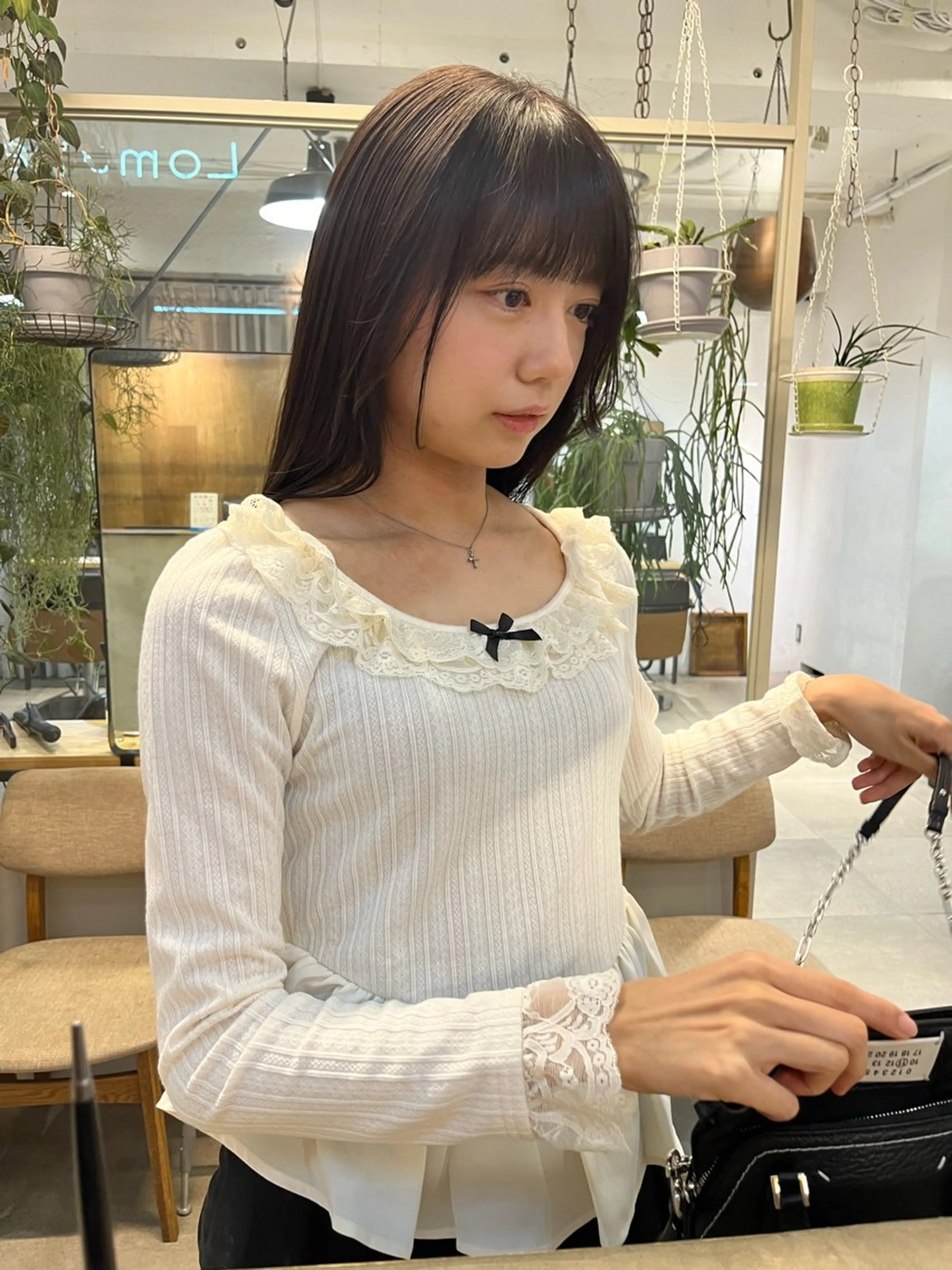ミディアム カラー スッと馴染むhair /ヨシダトモキのヘアスタイル