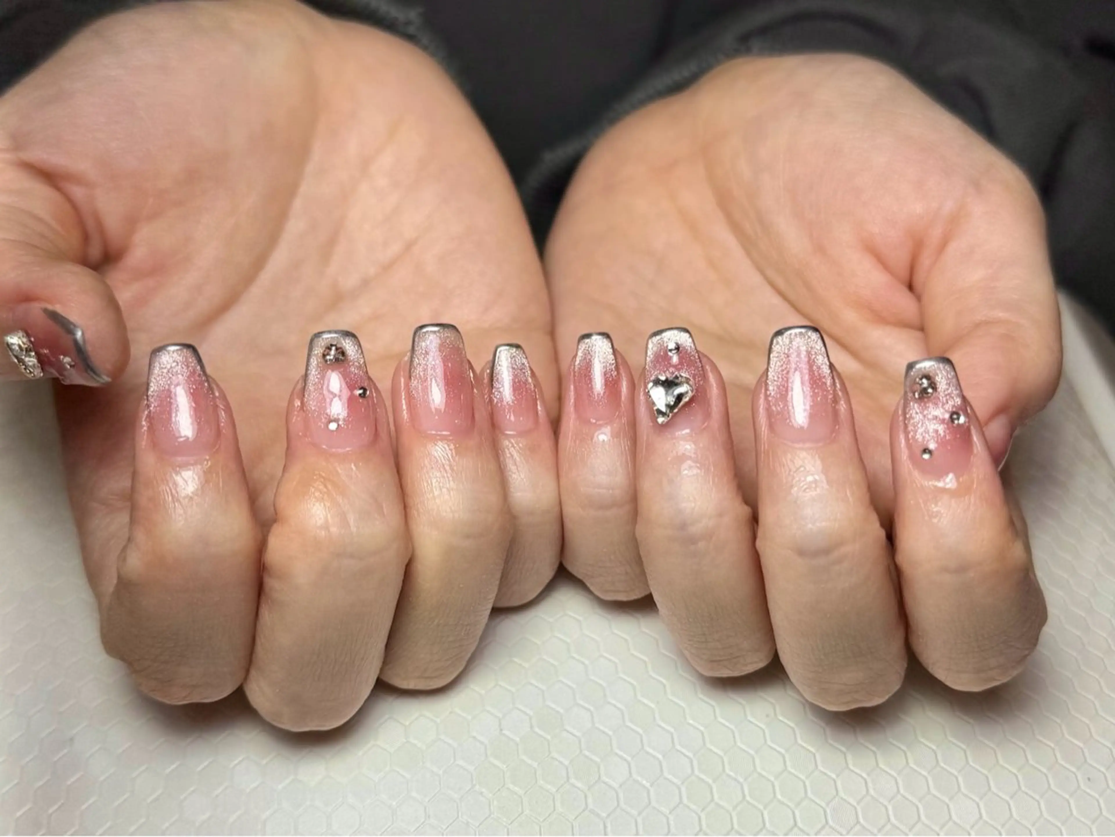 ネイル チークネイル 長さ出し フットネイル フレンチネイル ジェルネイル ハンドネイル Enny lovelyのネイルデザイン