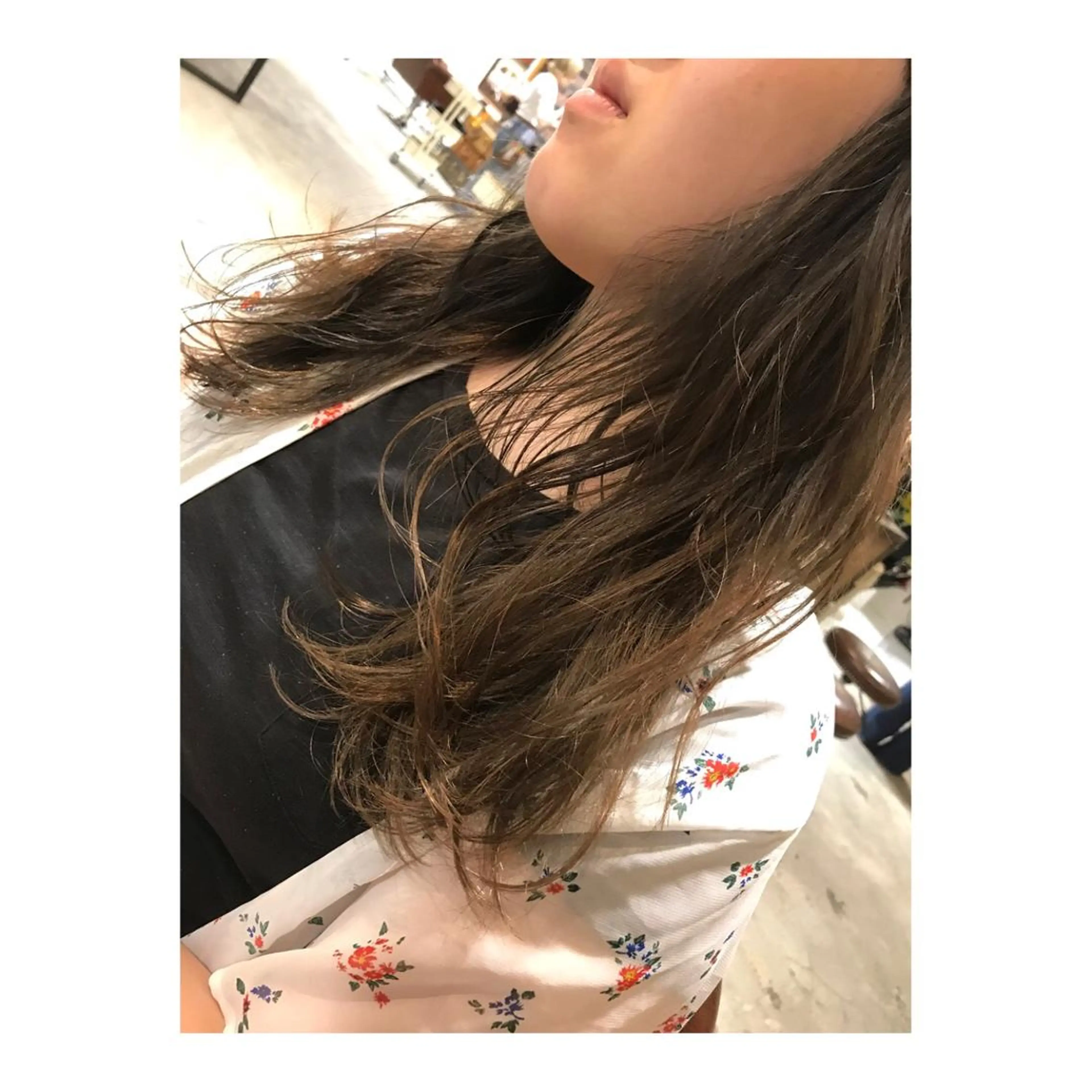 ロング カラー アッシュ ベージュカラー ブリーチ 竹嶌 健吾のヘアスタイル