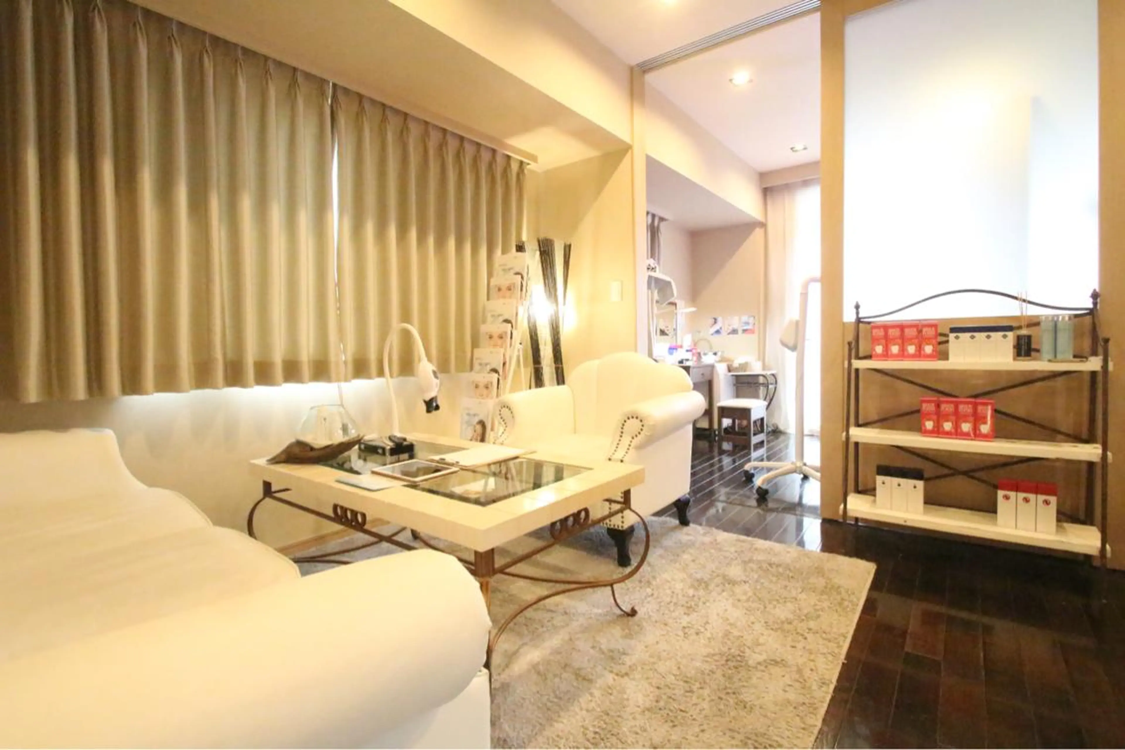 エステ リラク 銀座deホワイトニング所属・銀座de ホワイトニングのエステ・リラクイメージ