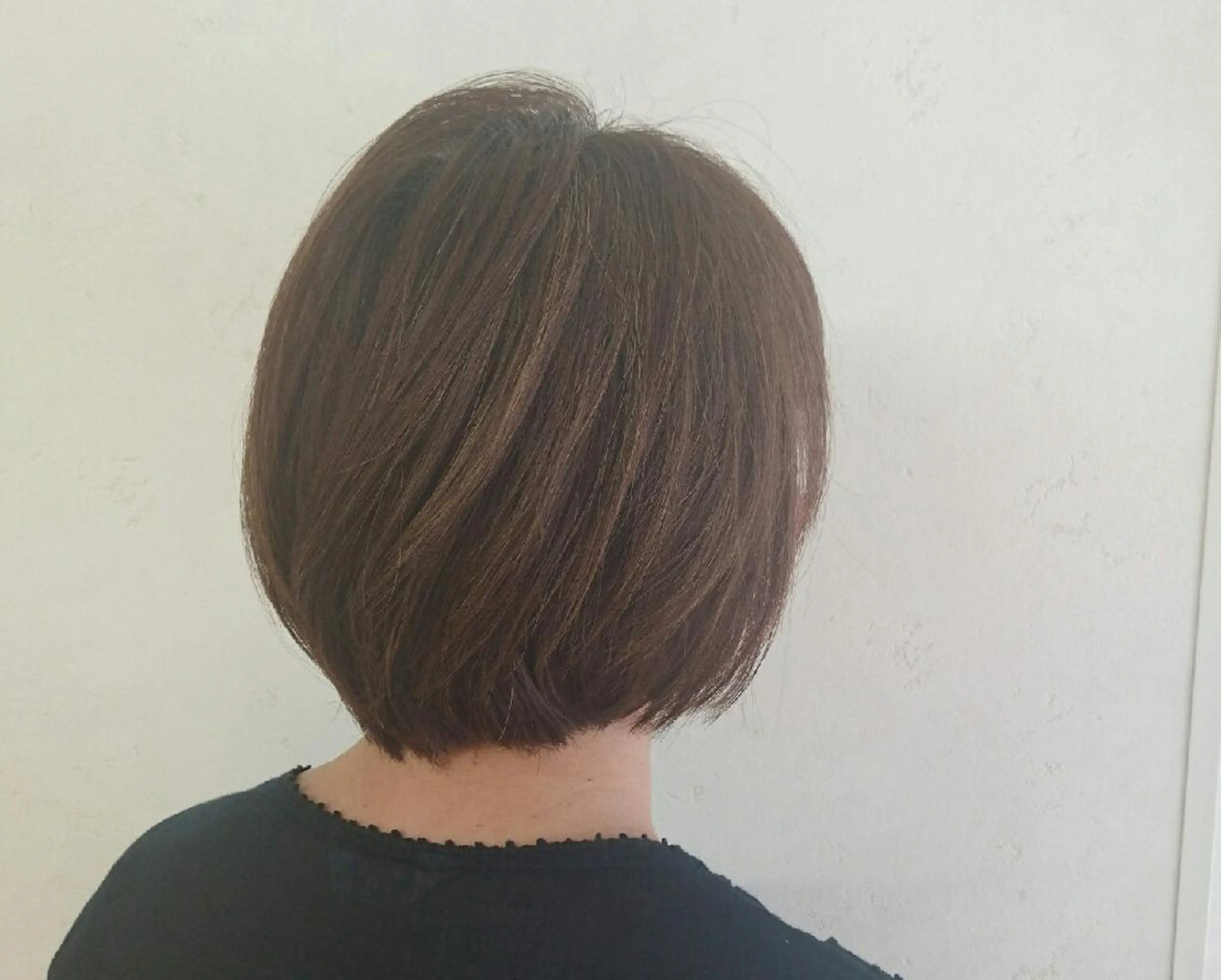 ショート ショートヘア 透明感ハイライト◎ 伊藤夏海のヘアスタイル