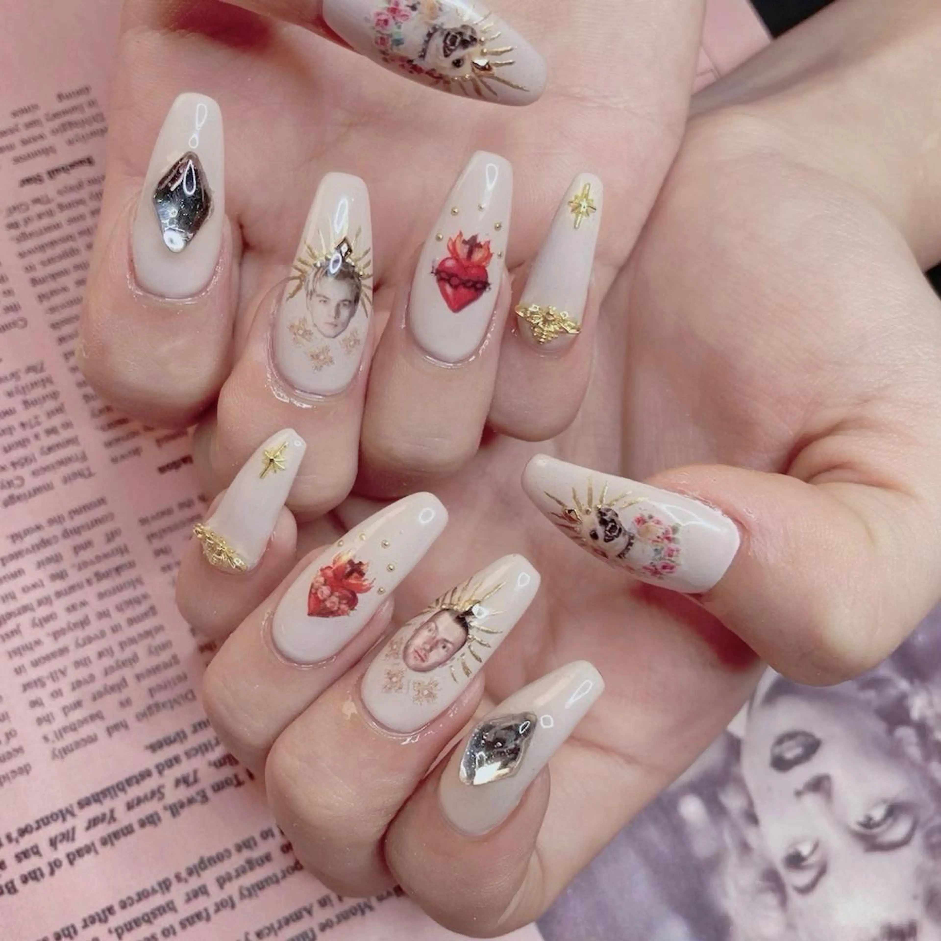 ネイル NOIROUGE所属・NOI ROUGEのネイルデザイン