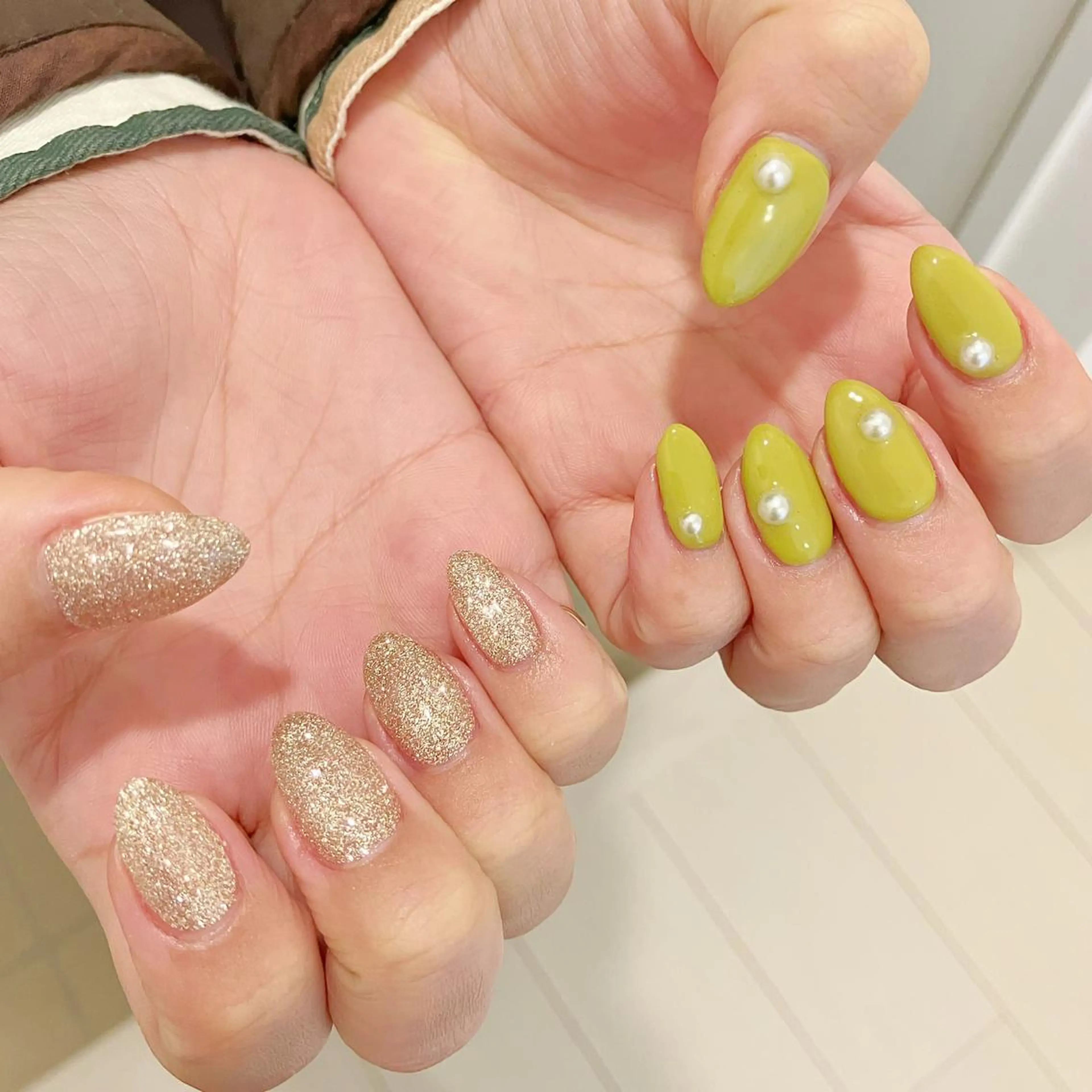 ネイル オーロラネイル フラッシュネイル ジェルネイル 氷ネイル・うるうるネイル キラキラネイル Amour baseのネイルデザイン