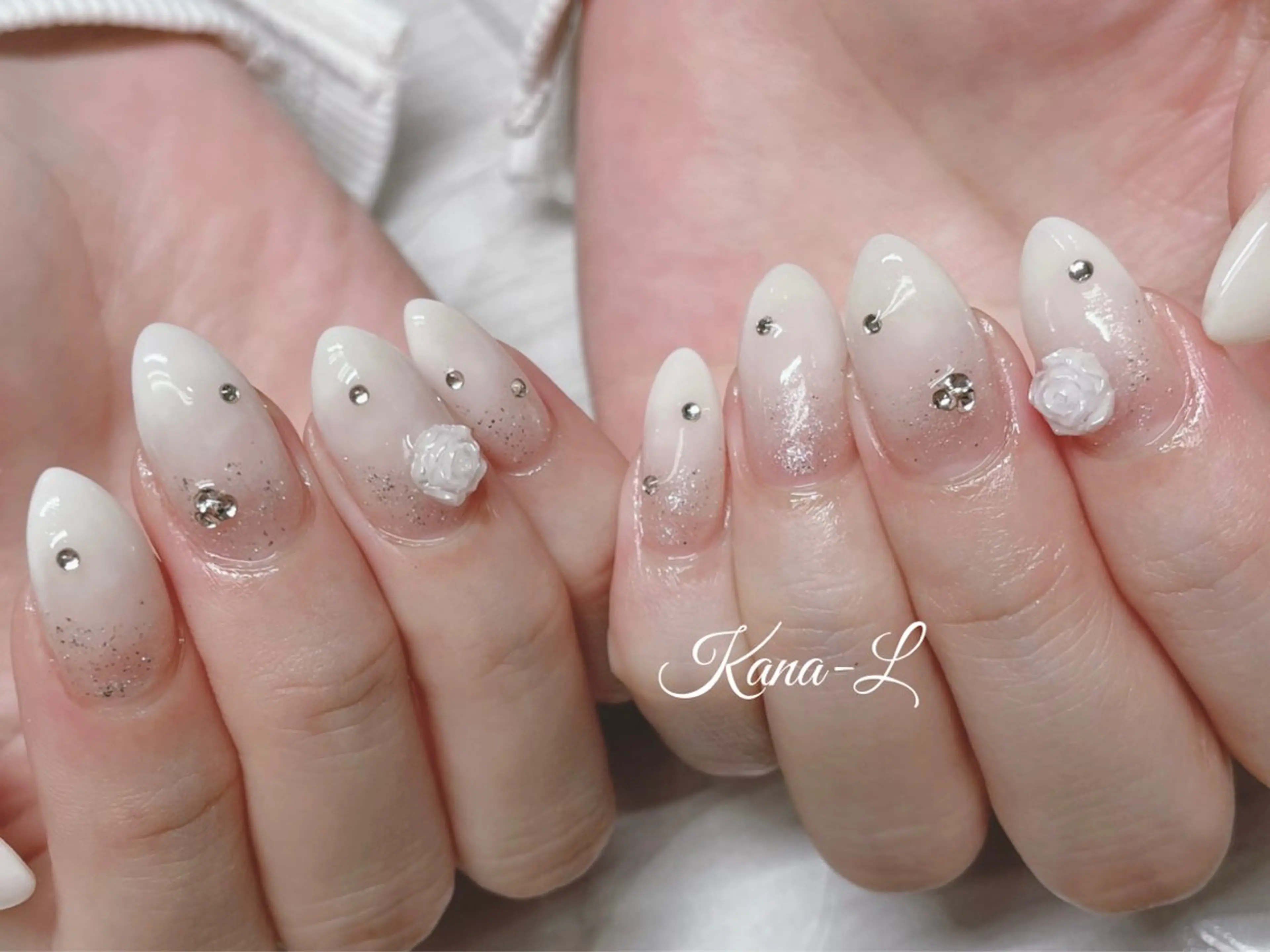 ネイル ジェルネイル 韓国ネイル パラジェル ストーンネイル ワンホンネイル 芦辺 香奈のネイルデザイン