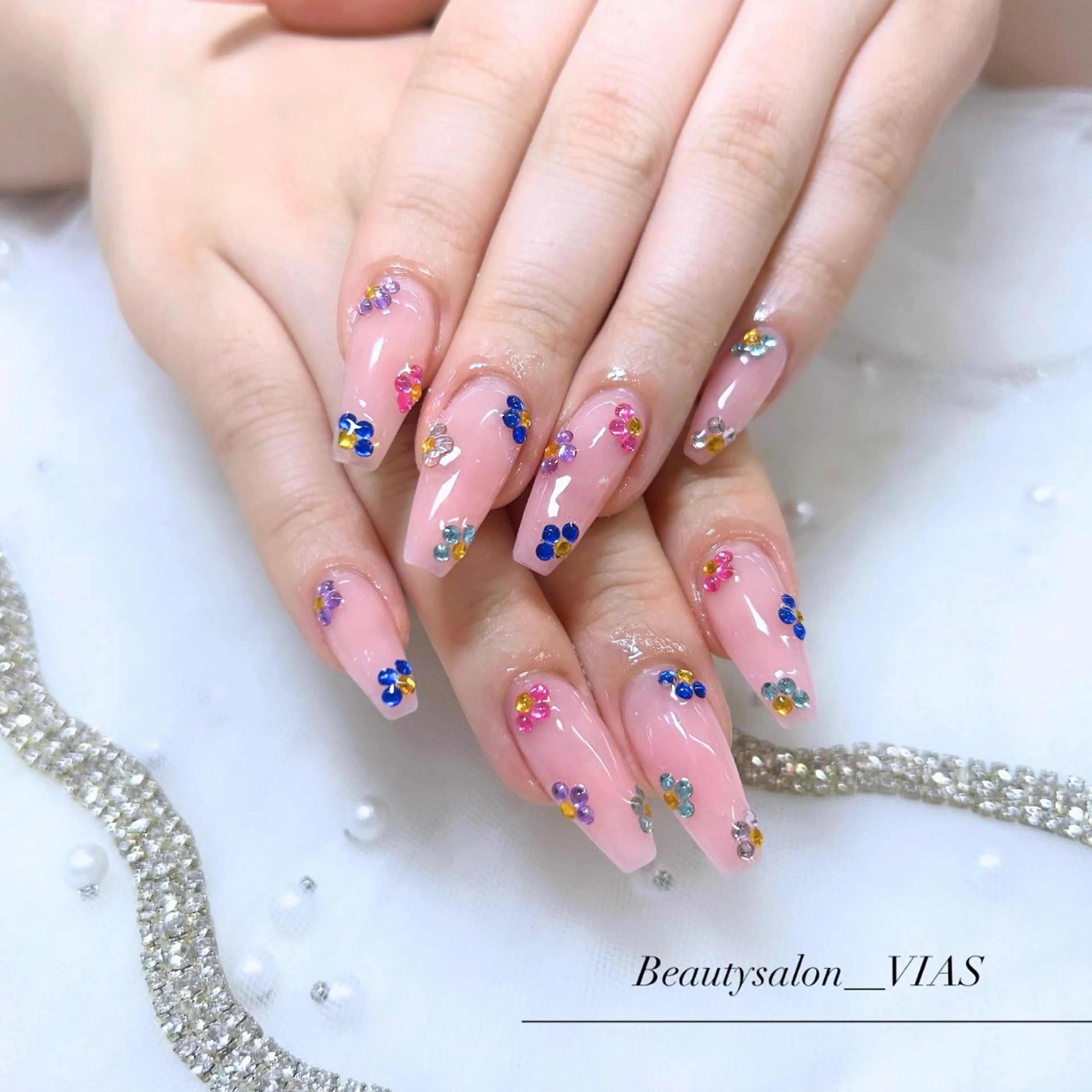 ネイル ハンドネイル VIAS 〜EYE&NAIL〜のネイルデザイン
