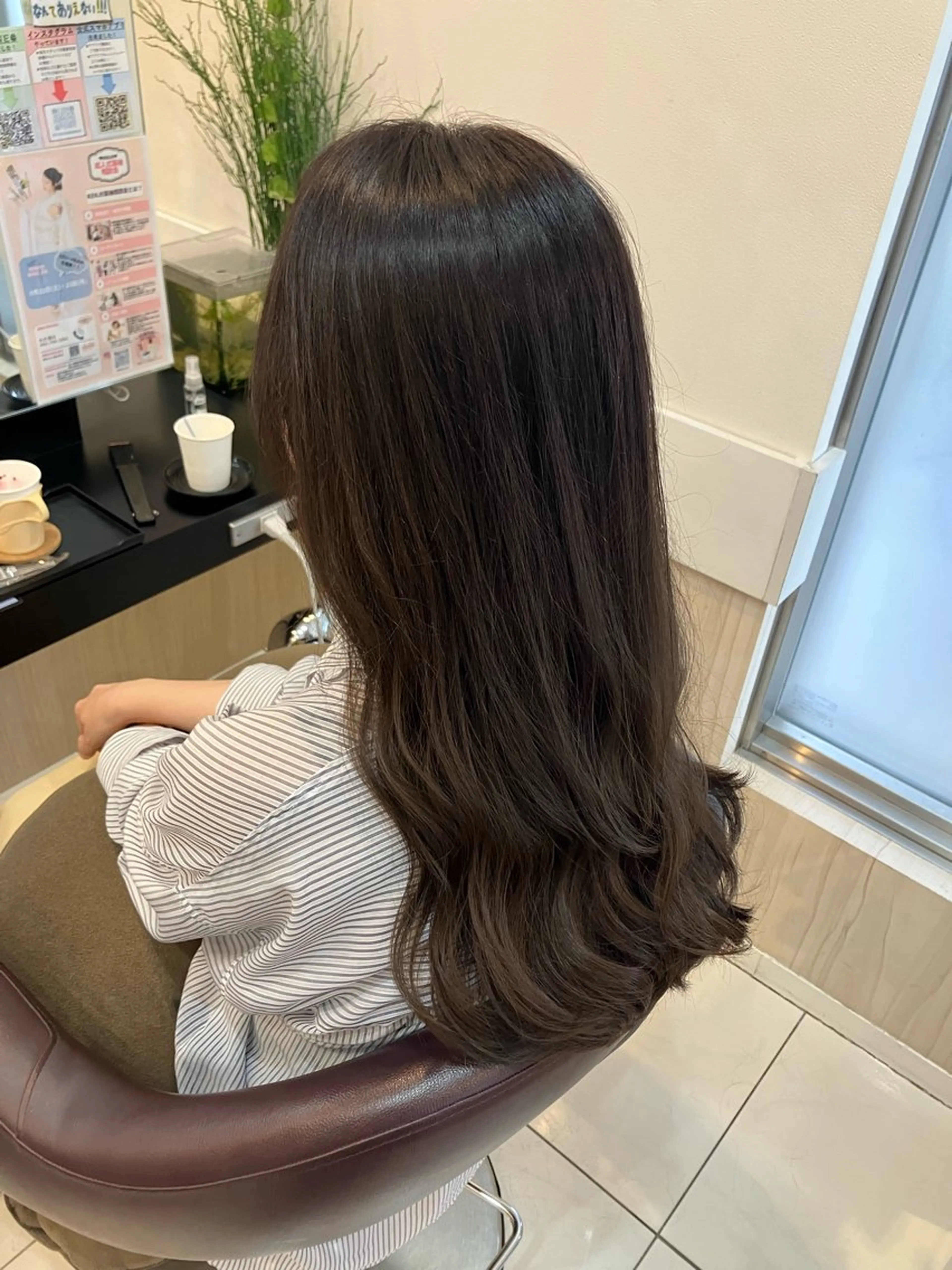 ロング カット ヘアカラー yukari 艶髪ヘアのヘアスタイル
