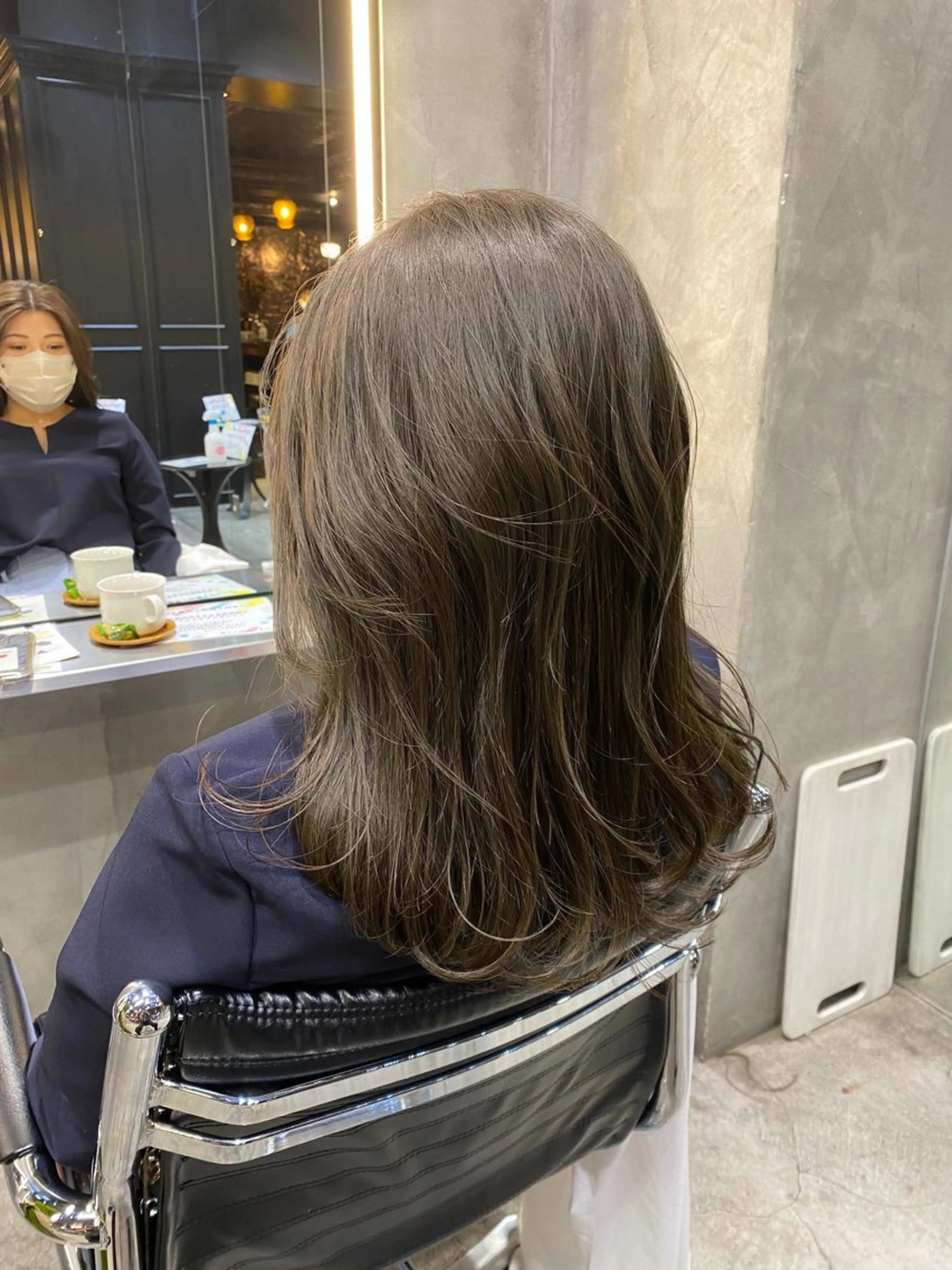 カラー ブリーチ ダブルカラー グレージュ カーキグレージュ ブリーチなしカラー カット ヘアカラー 透明感カラー🌿 グレージュ🐺陽介のヘアスタイル
