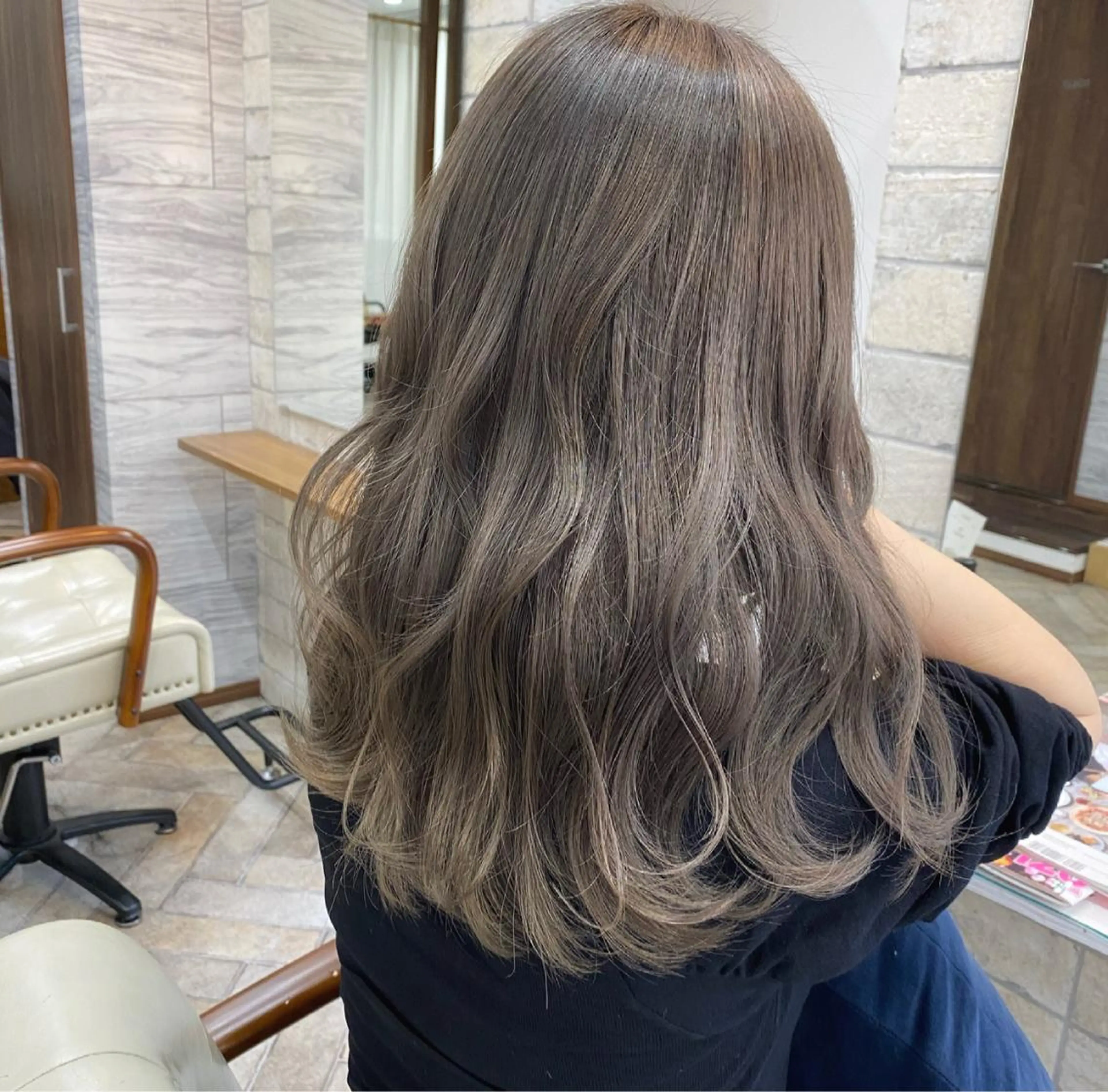 セミロング カラー パーマ ヘアアレンジ メンズ キッズ ヘアカラー ハイライト、レイヤー カット/西梅田/中西のヘアスタイル