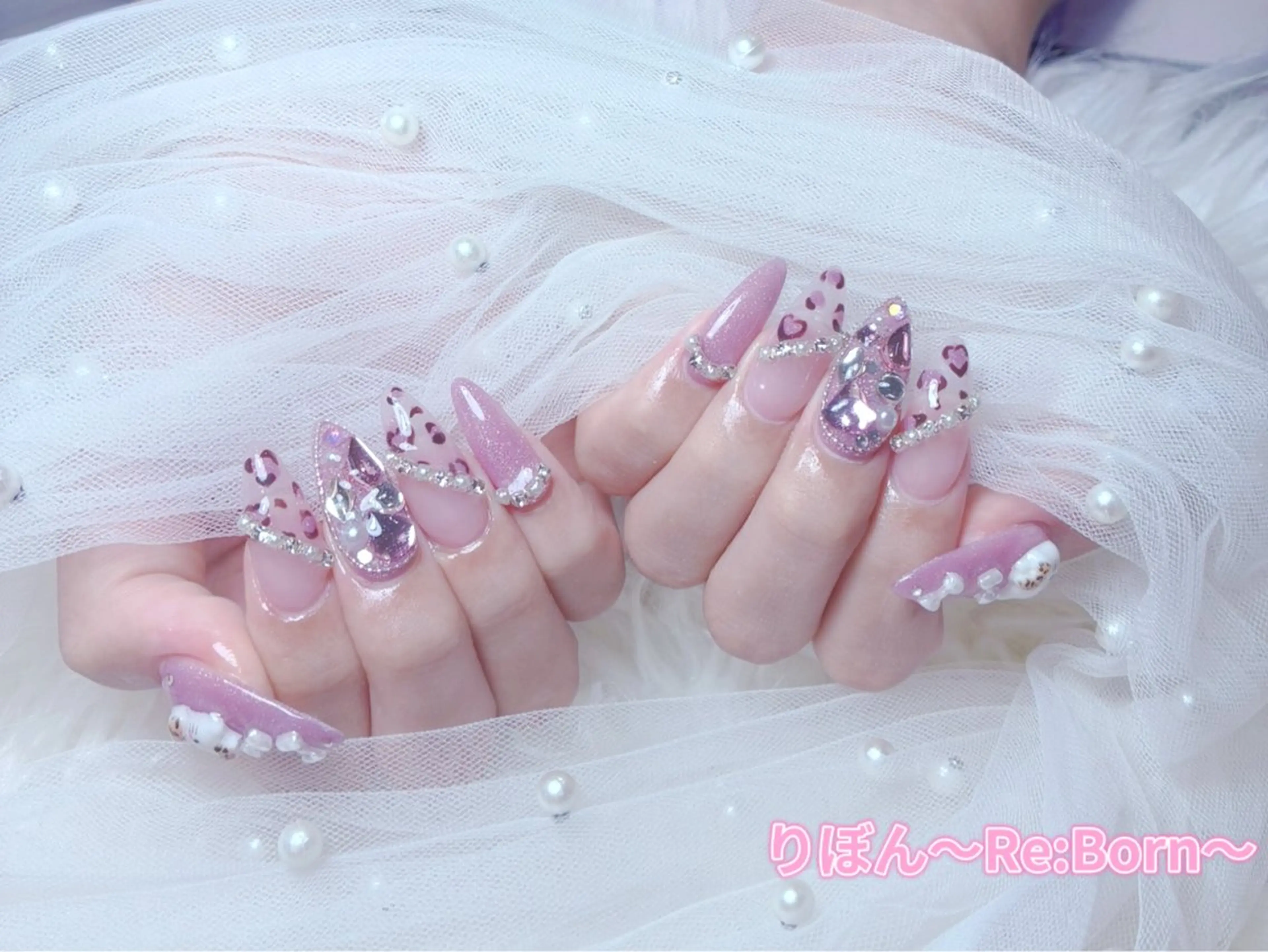 ミディアム りぼん Re:Bonrのネイルデザイン