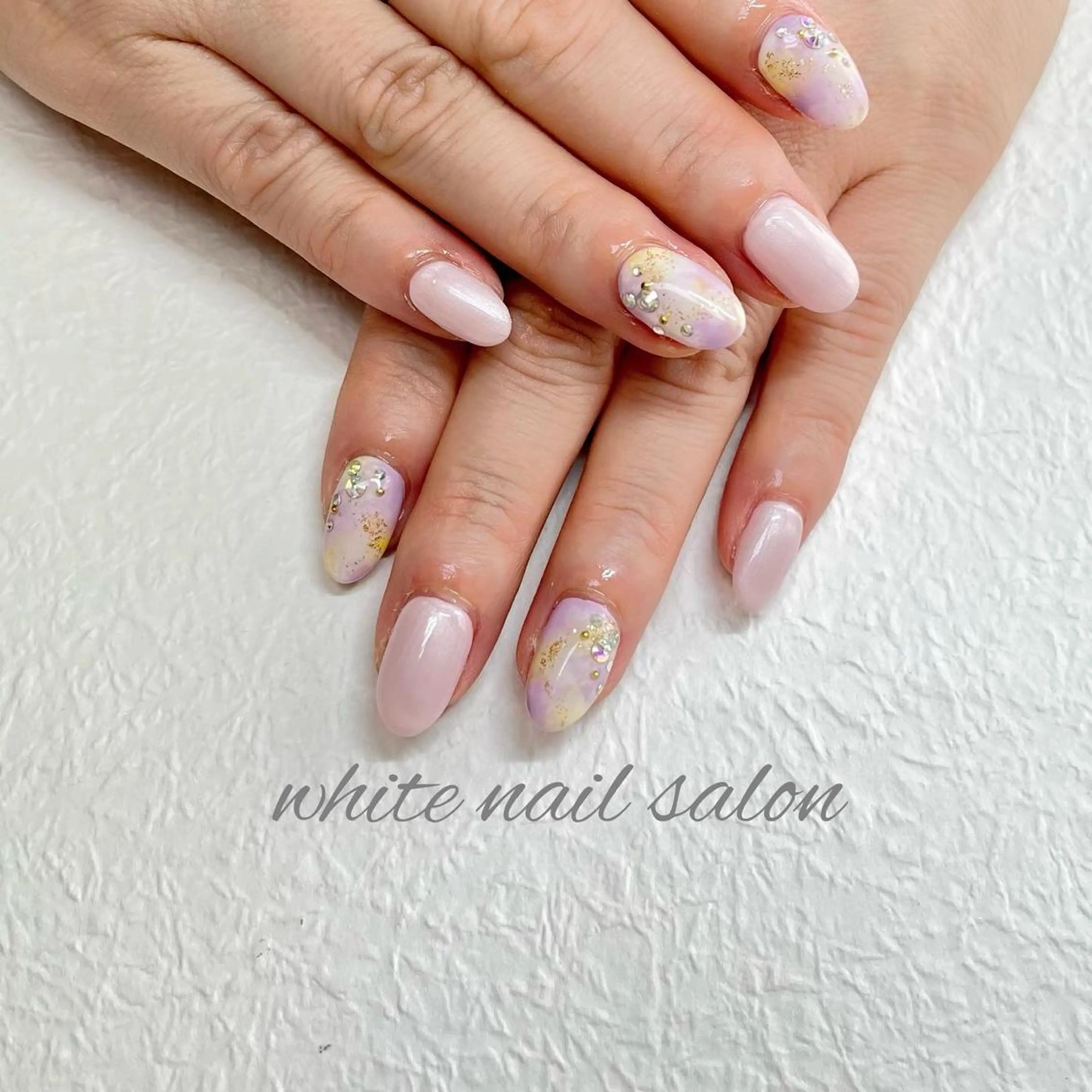 ネイル フットネイル ジェルネイル ハードジェル ラメ(グリッター) 持ち込み ハンドネイル white nail salonのネイルデザイン