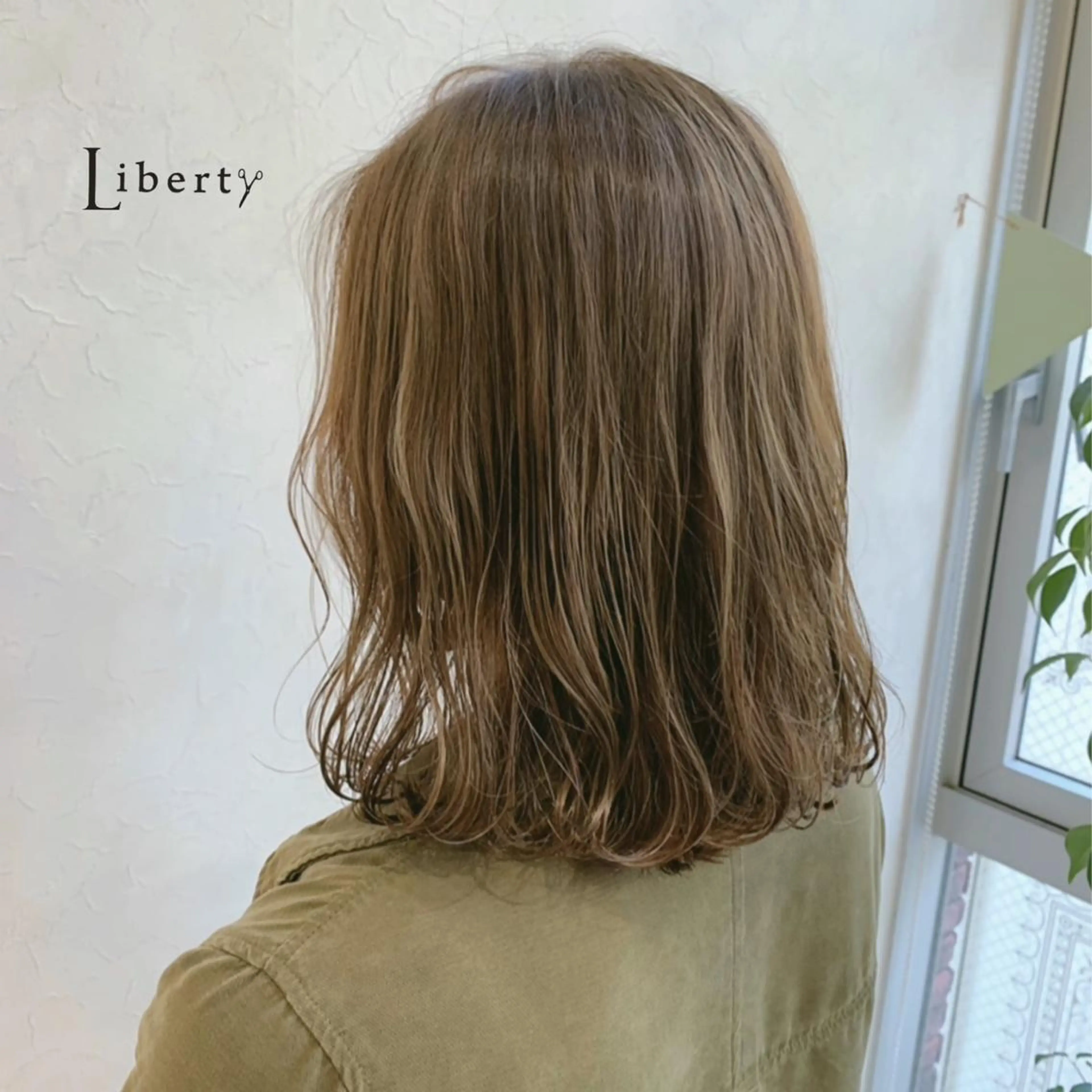 ミディアム カラー ベージュカラー ヘアカラー トリートメント Liberty 店長 TAJIMAのヘアスタイル