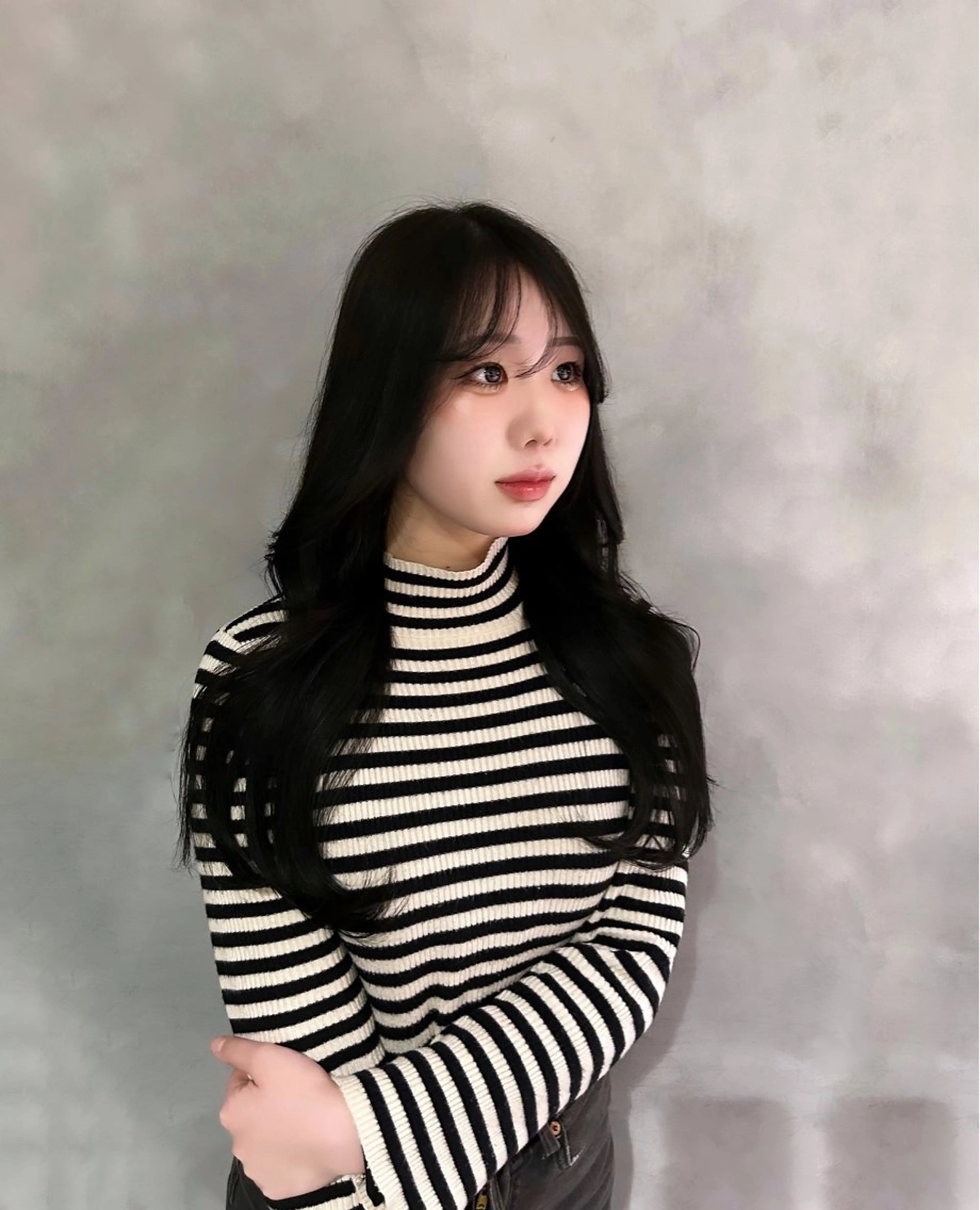 ロング ヨシンモリ 韓国風ヘア レイヤーカット 谷 亜澄のヘアスタイル