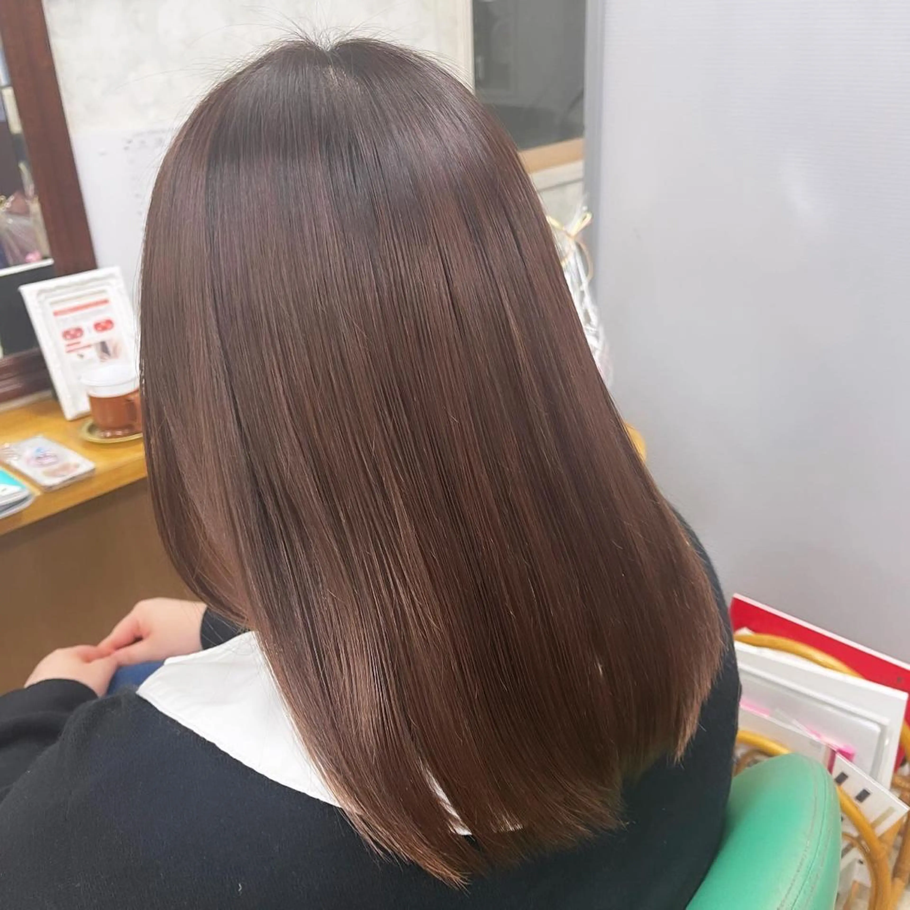 セミロング カラー 髪質改善のプロ✨りな さんのヘアスタイル