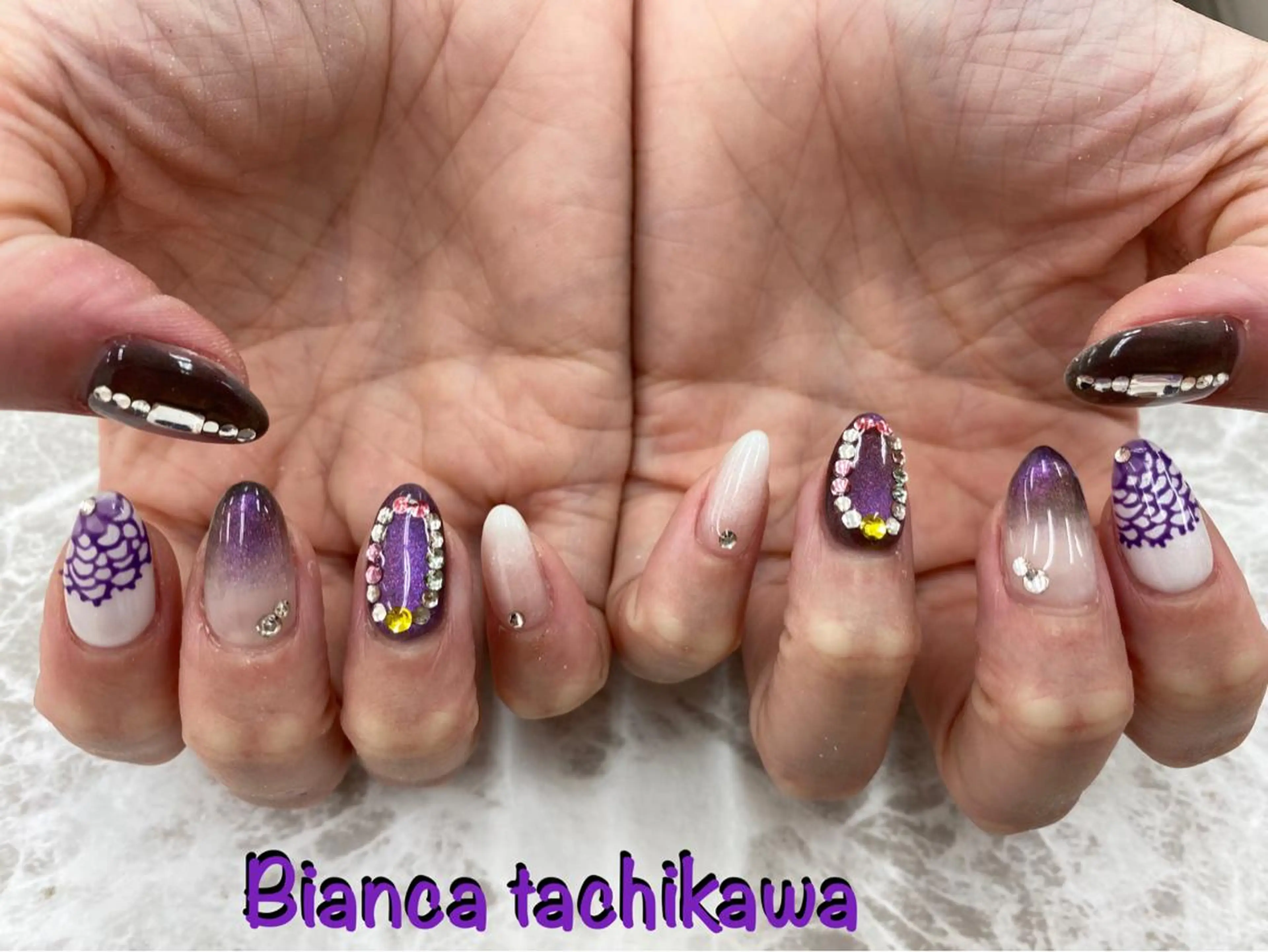 ネイル Bianca 立川店 小川のネイルデザイン