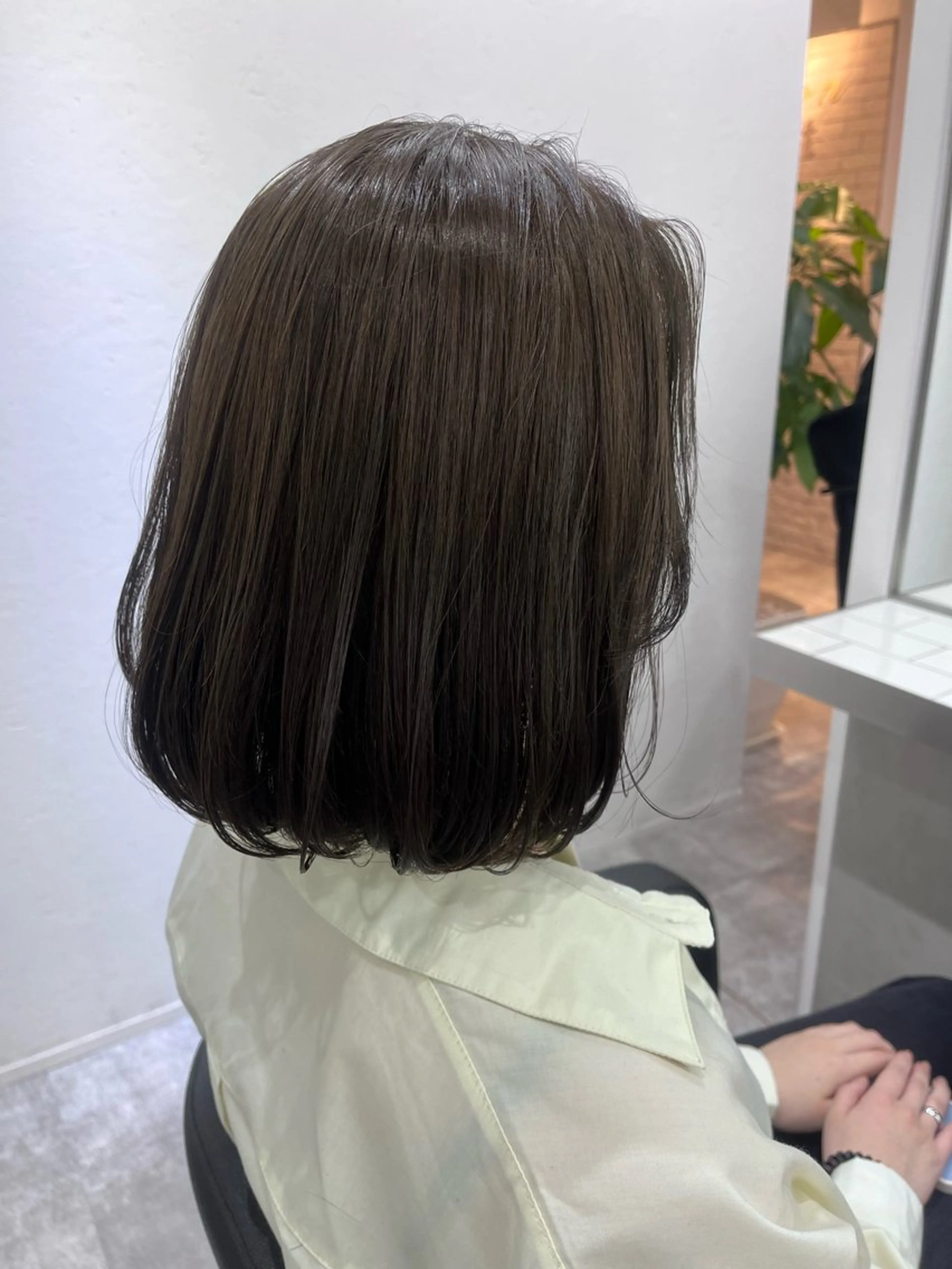 ミディアム カラー カット ヘアカラー トリートメント Ｖｉｏｔ  銀座 樋口 桃佳のヘアスタイル