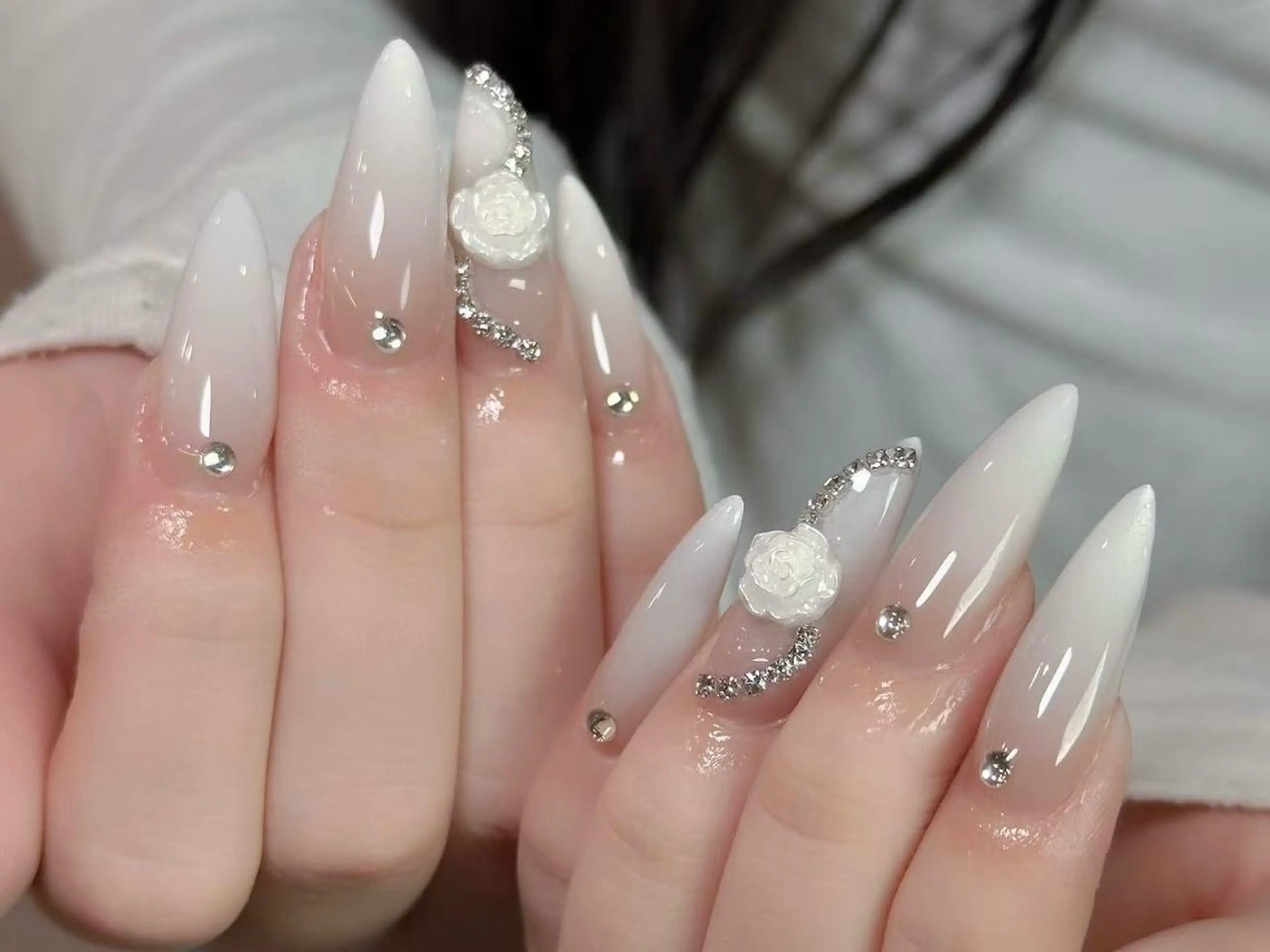 【スカルプ✨】シンプルアートやり放題💖(デザイン4-6本まで)の写真