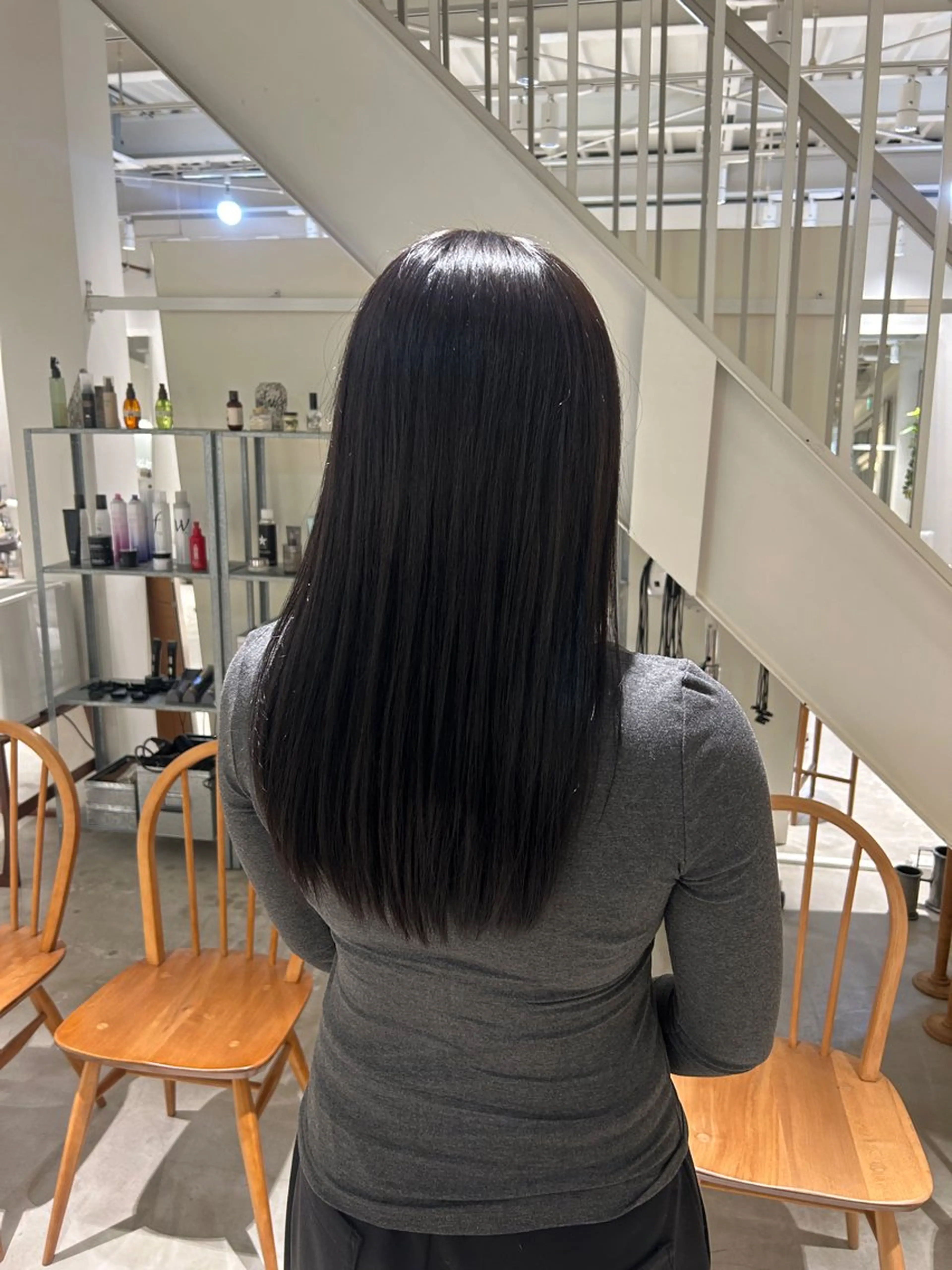 ロング ヘアカラー 篠原 若奈のヘアスタイル