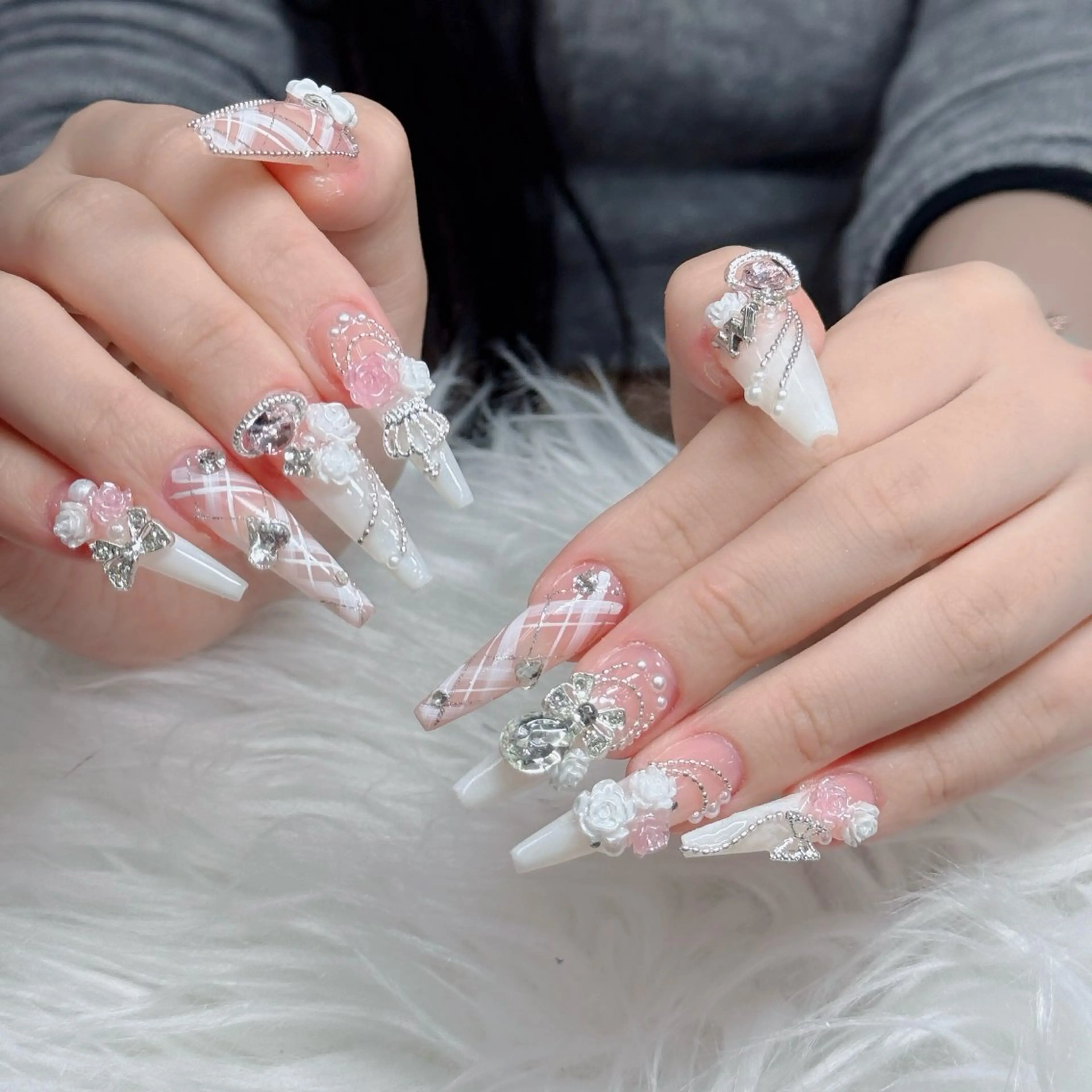 ネイル ロングネイル マグネットネイル リボン 夏ネイル スーパーロングネイル ハンドネイル Hani nailsalonのネイルデザイン