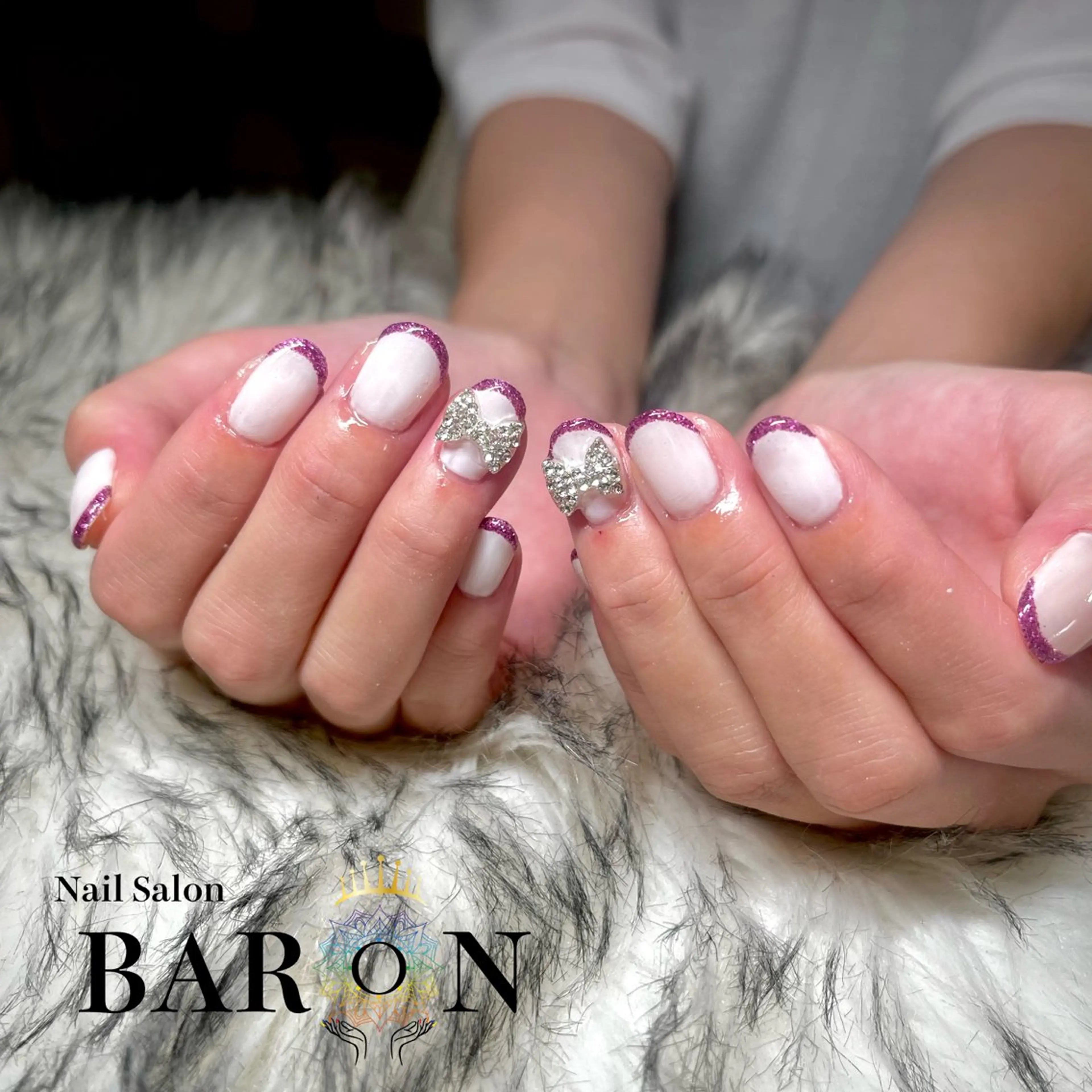 ネイル ラメ(グリッター) ピンク ホワイト ハンドネイル ☆SAKI☆ BARON 店長のネイルデザイン