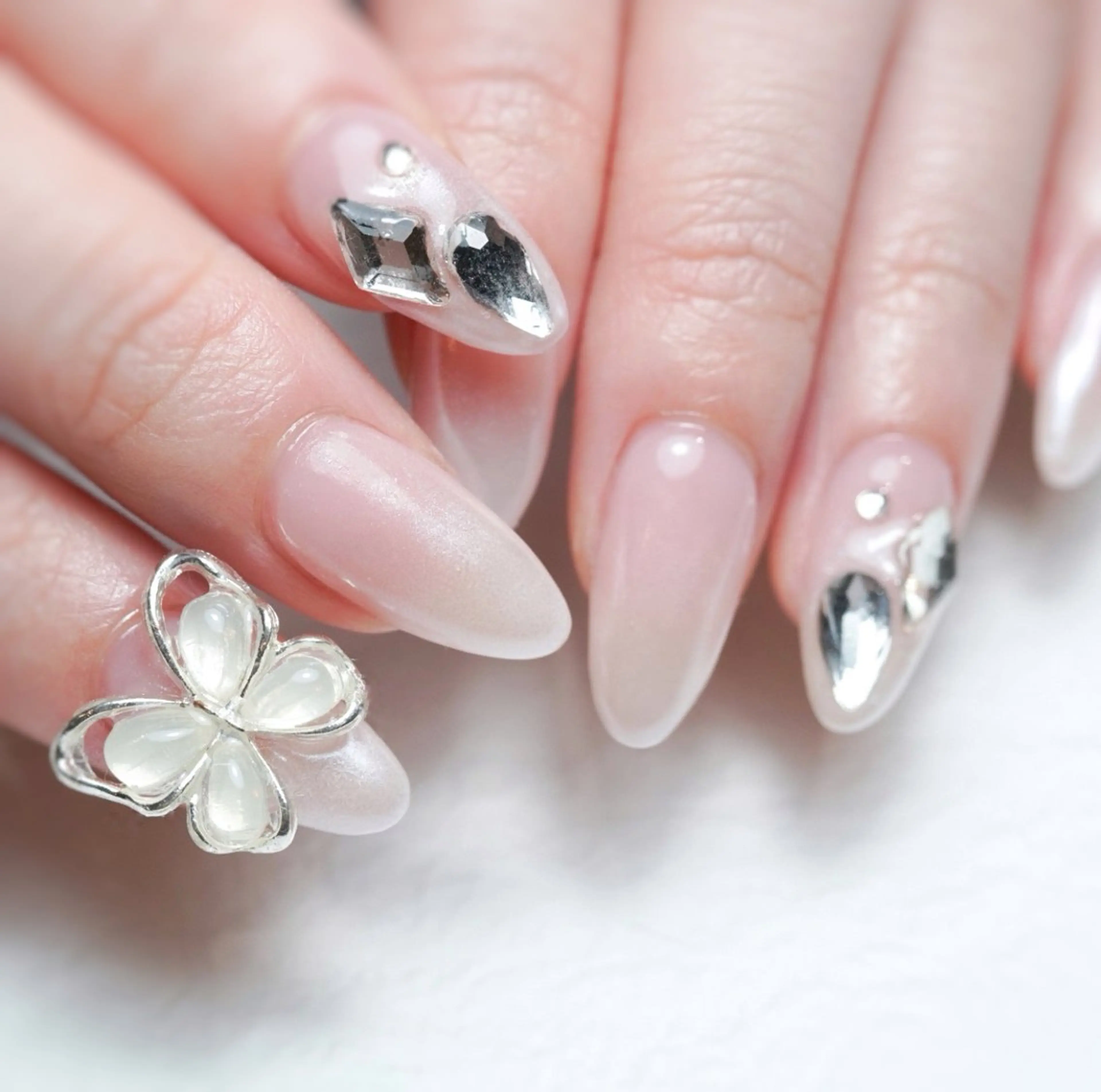 ロング ハンドネイル Re nail所属・Re nailのネイルデザイン