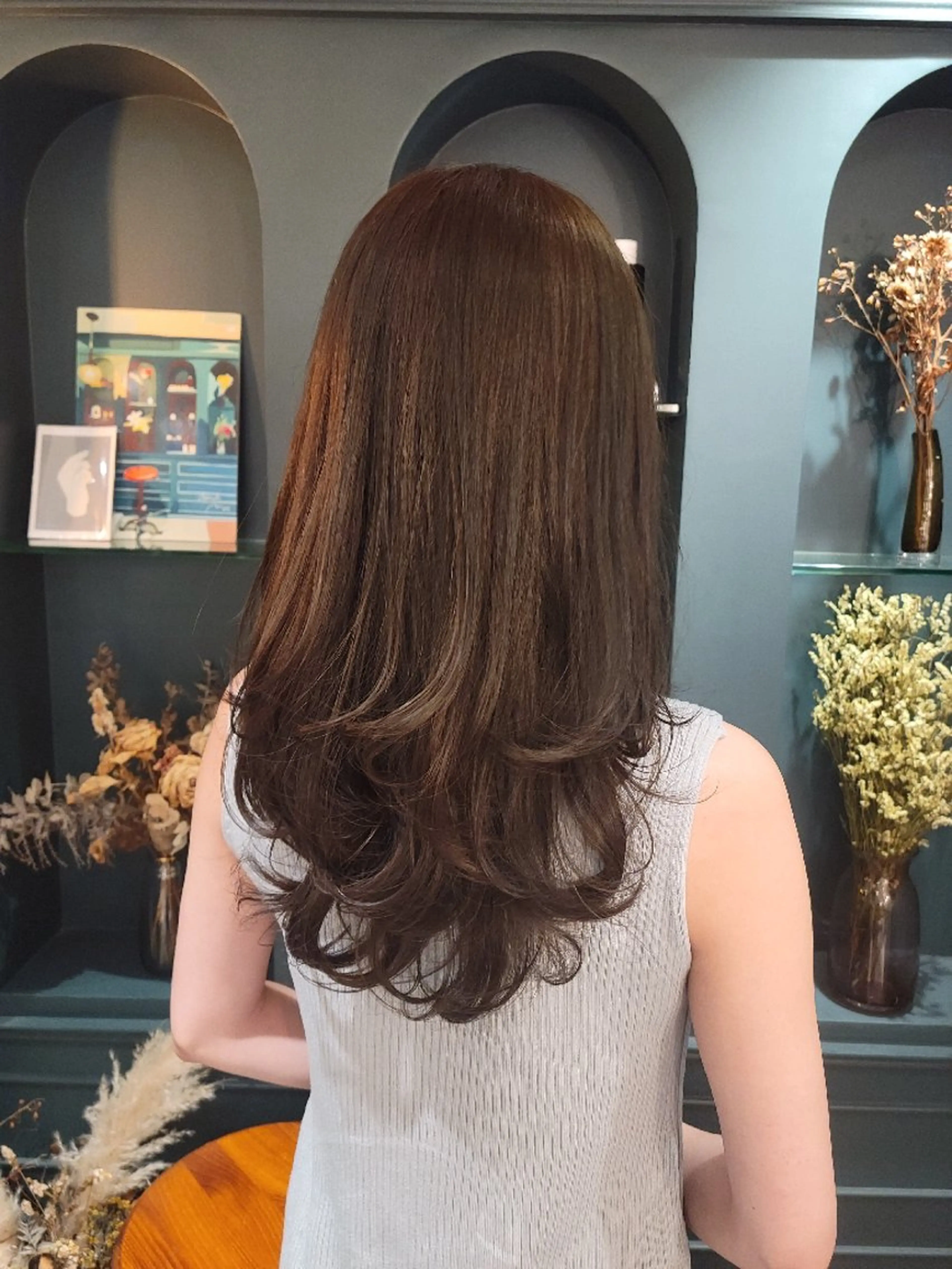 カラー ロング グレージュ オリーブグレージュ オリーブグレー ヘアカラー momo 🌷のヘアスタイル