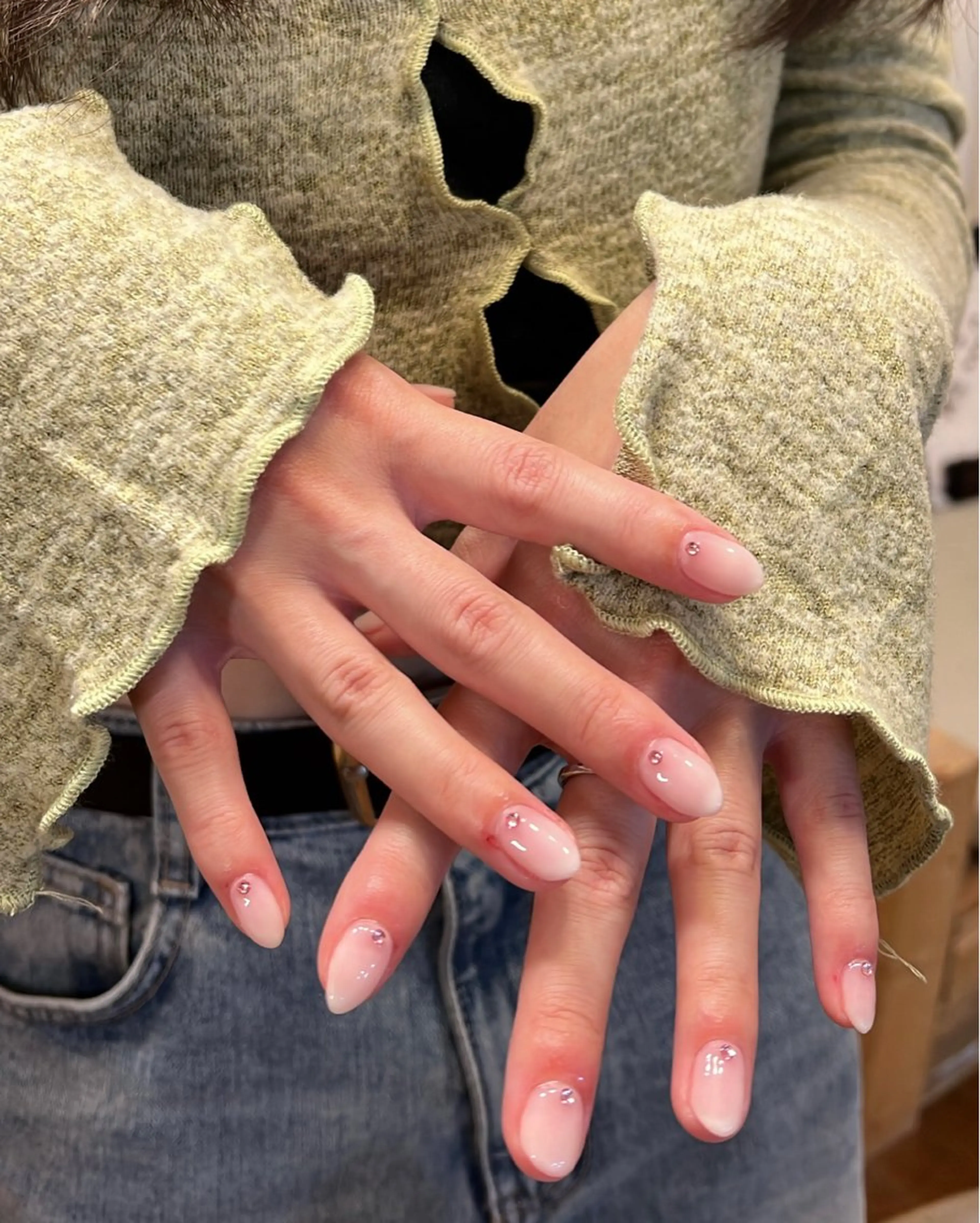 ネイル ハンドネイル フットネイル ハンドケア Nes.Nail所属・Miyagi Asamiのネイルデザイン