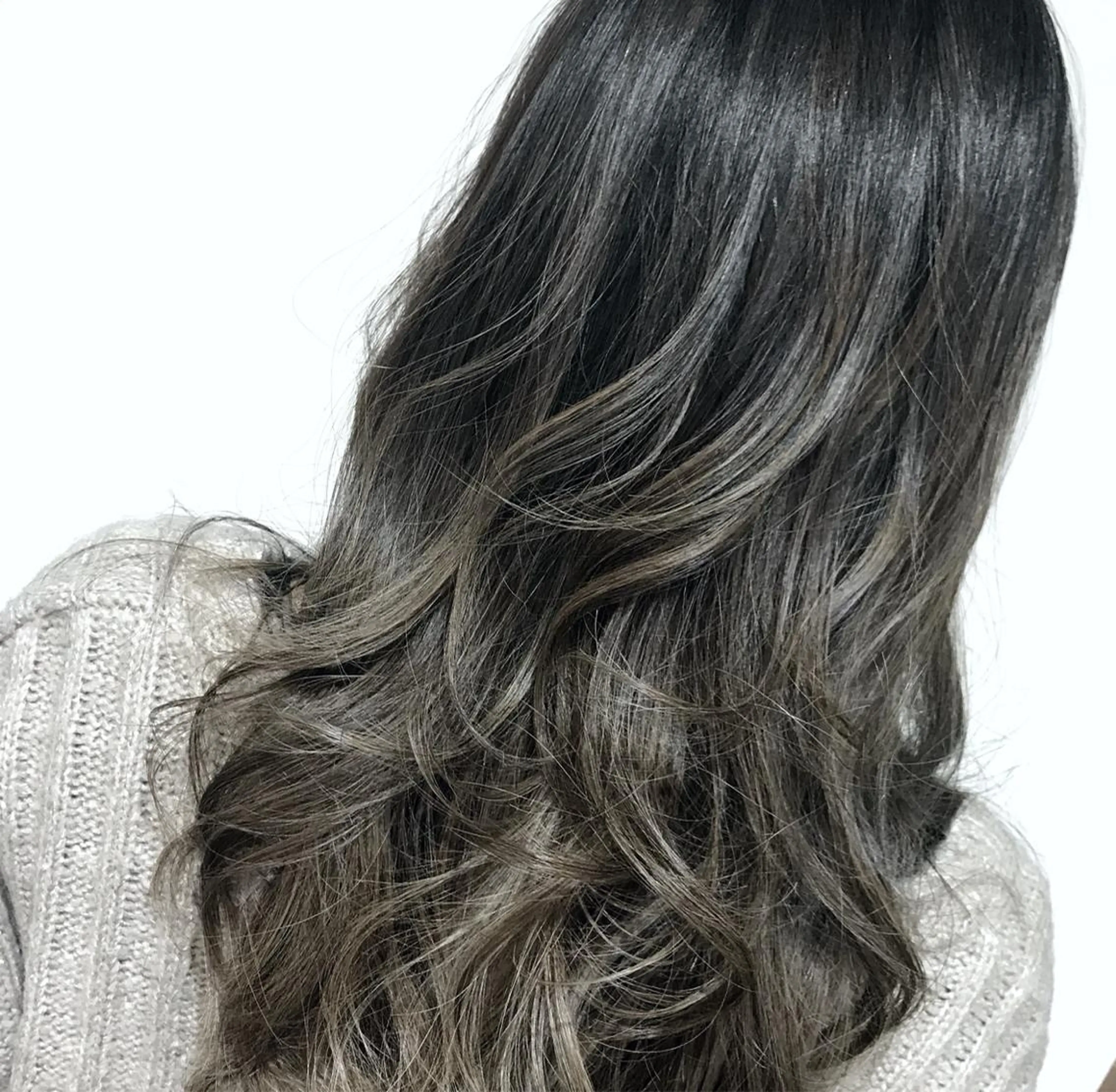 セミロング カラー ヘアカラー ブリーチなしダブルカ ラー／髪質改善カラーのヘアスタイル