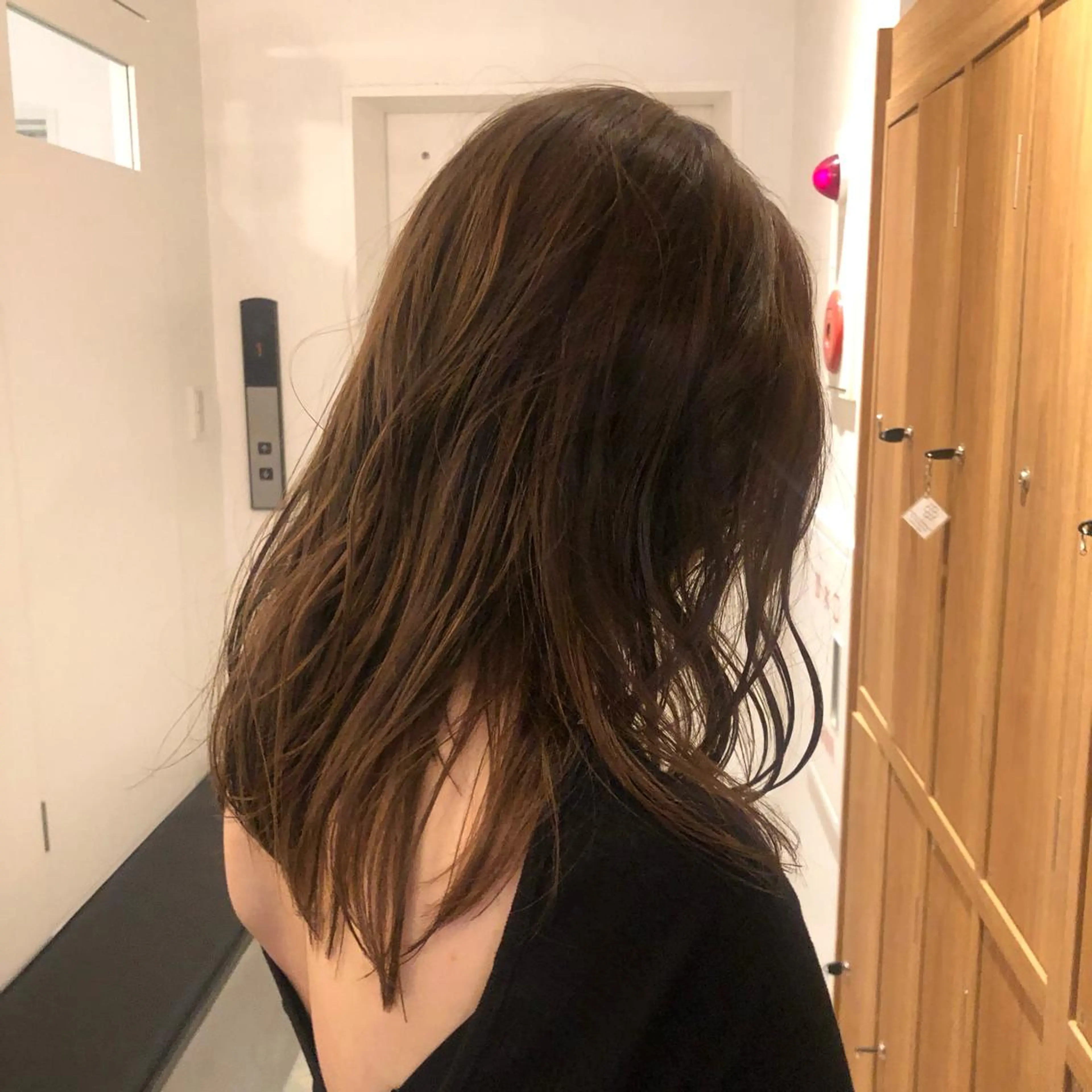 ミディアム KOCHAB 中村穂風のヘアスタイル