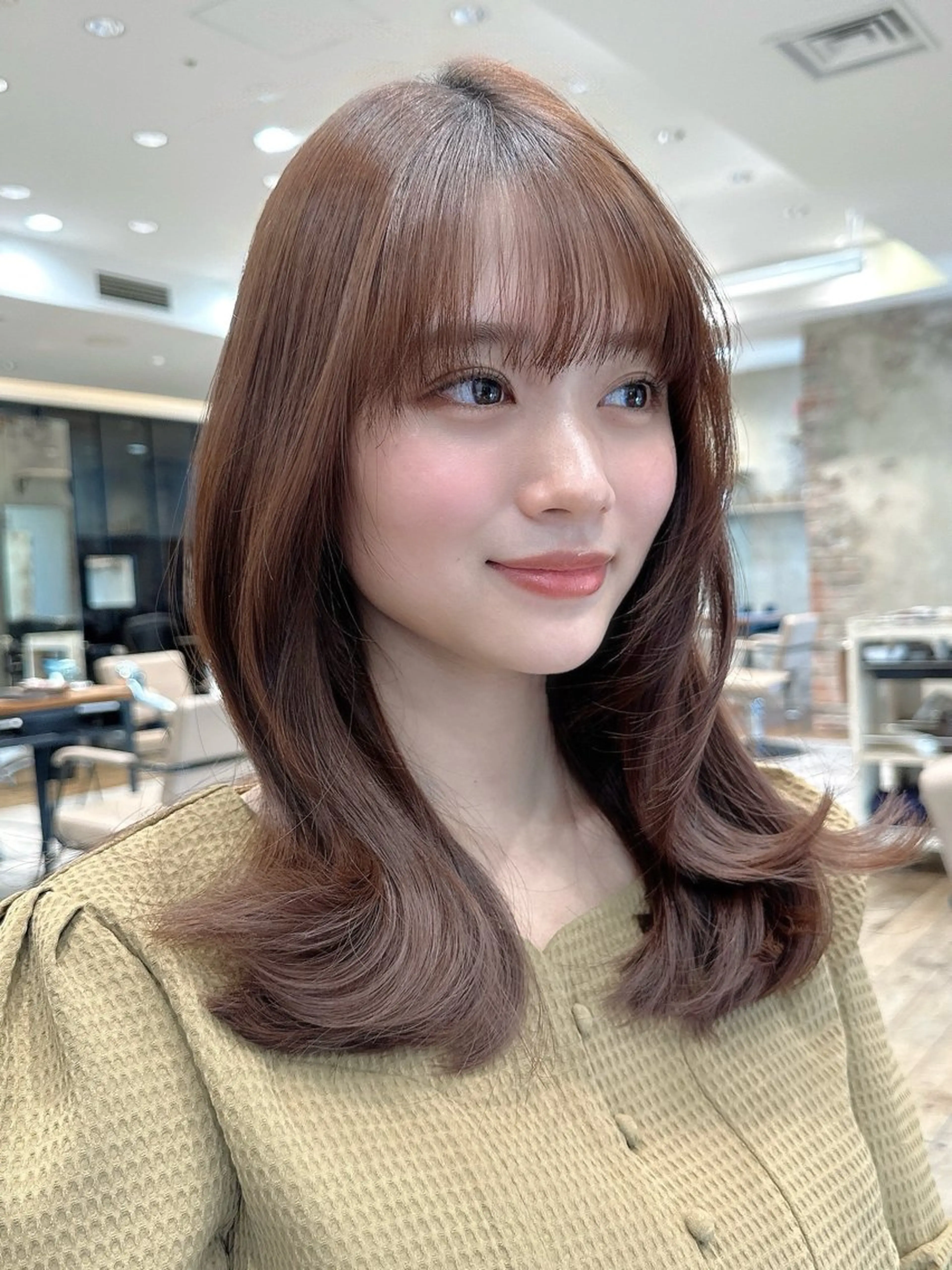 セミロング カラー 透明感カラー 小顔カット トリートメント カット ヘアカラー トリートメント ヘッドスパ 石戸谷　海斗/韓国 レイヤー/艶カラーのヘアスタイル