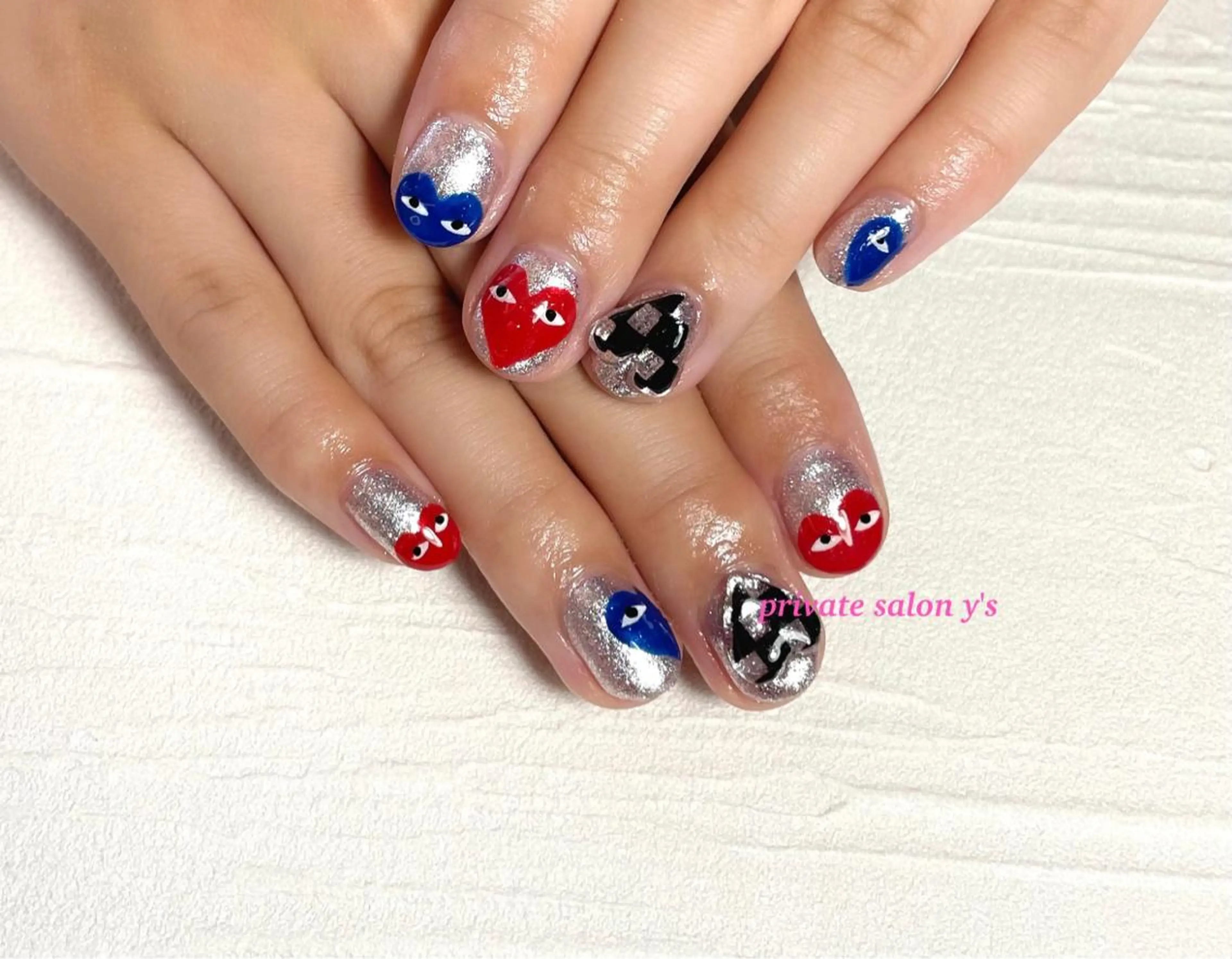 ネイル y' sのネイルデザイン