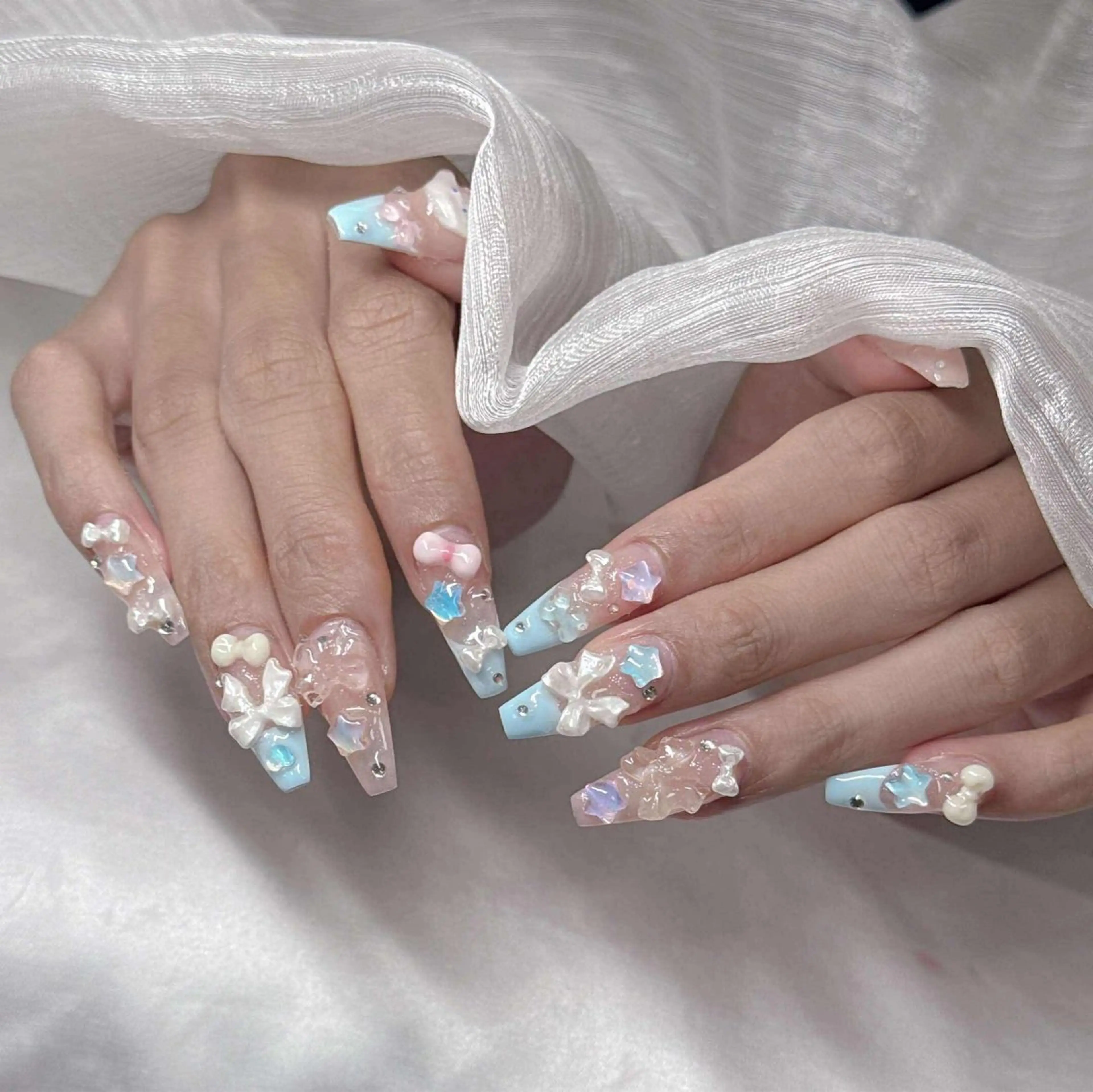 ネイル ハンドネイル Lee Nailsのネイルデザイン