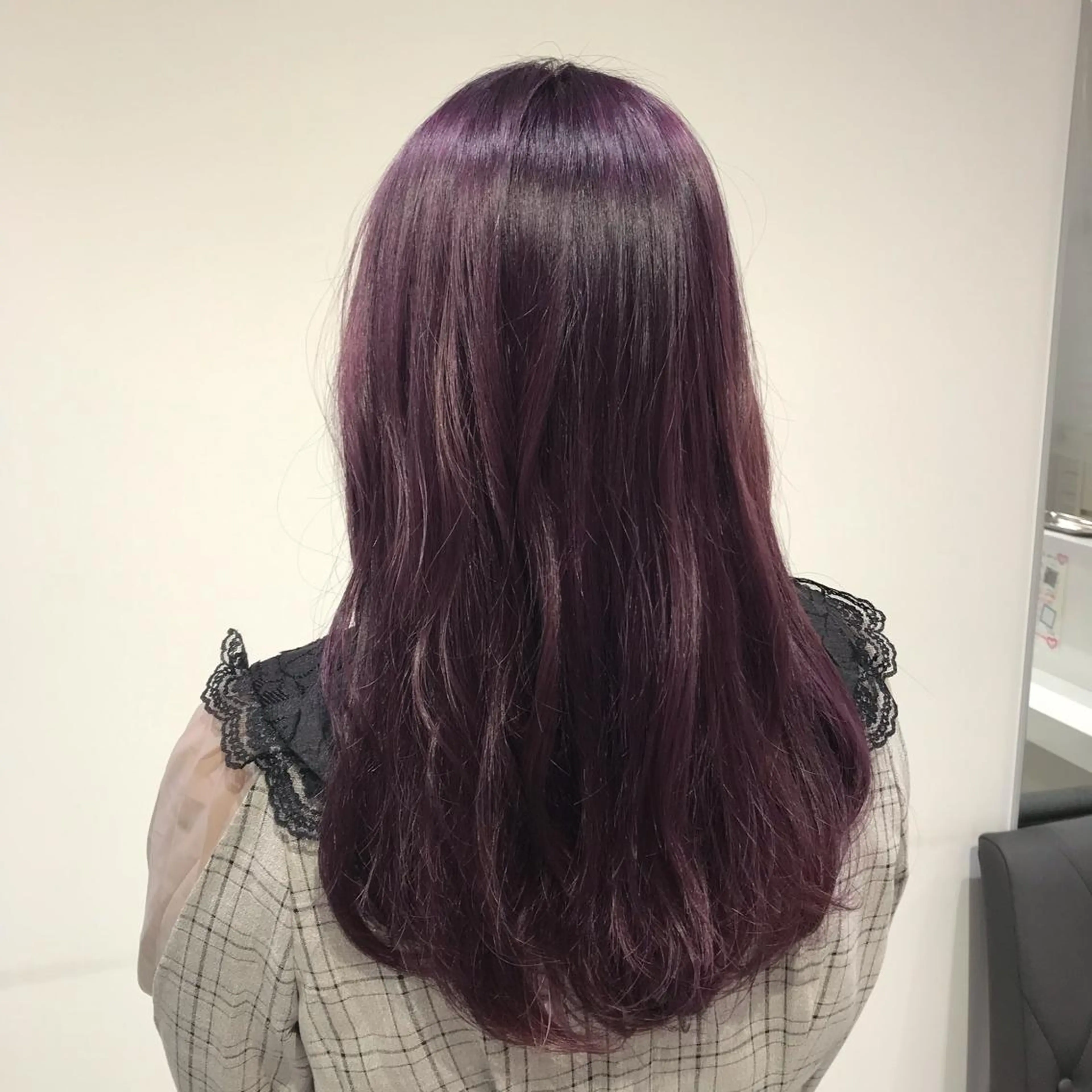 セミロング カラー ブリーチ 透明感カラー イルミナカラー ラベンダーカラー 暖色カラー🌹 中山由梨のヘアスタイル