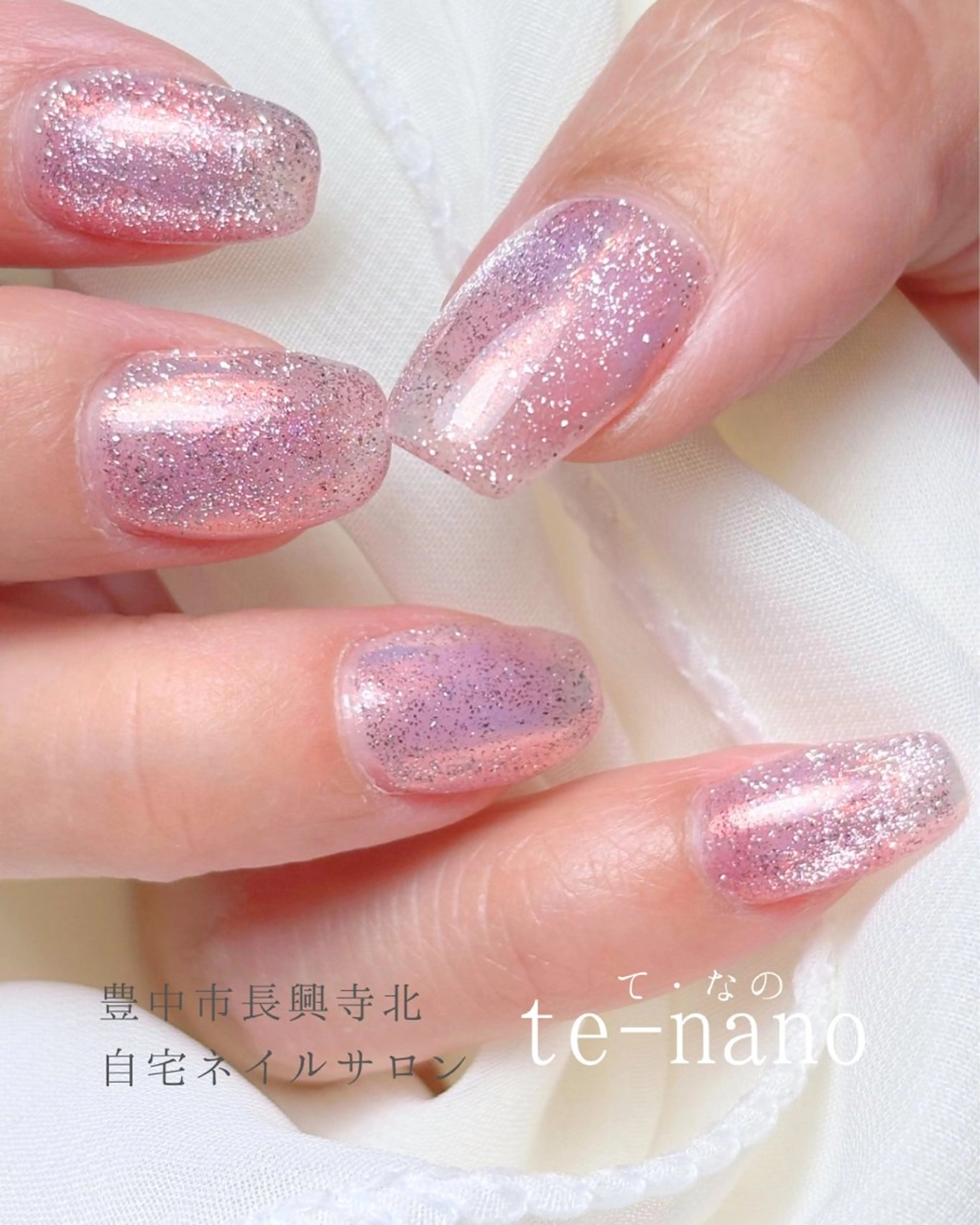 ネイル キラキラネイル マグネットネイル プライベートサロン te-nanoのネイルデザイン