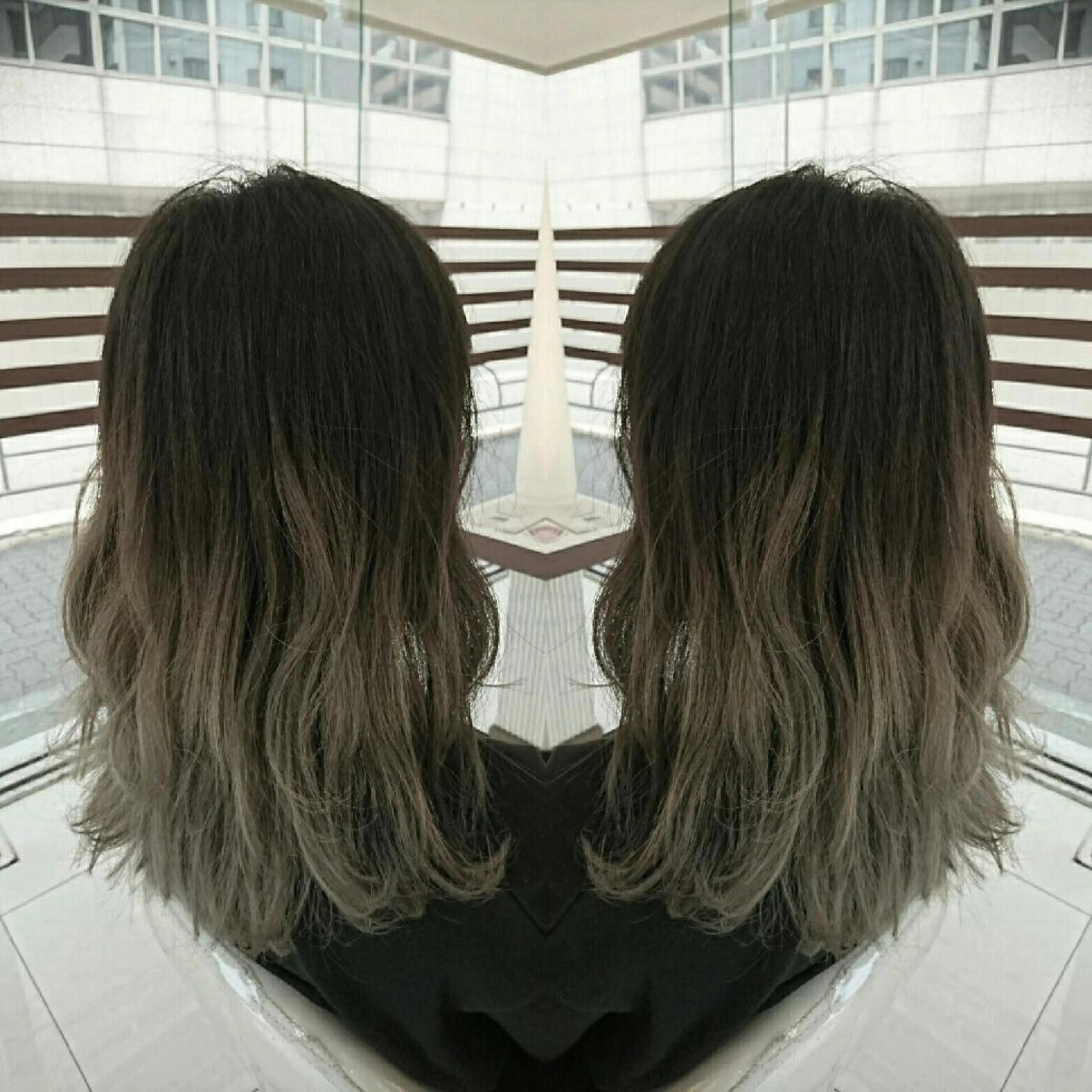 カラー セミロング グラデーションカラー 面谷 一光のヘアスタイル