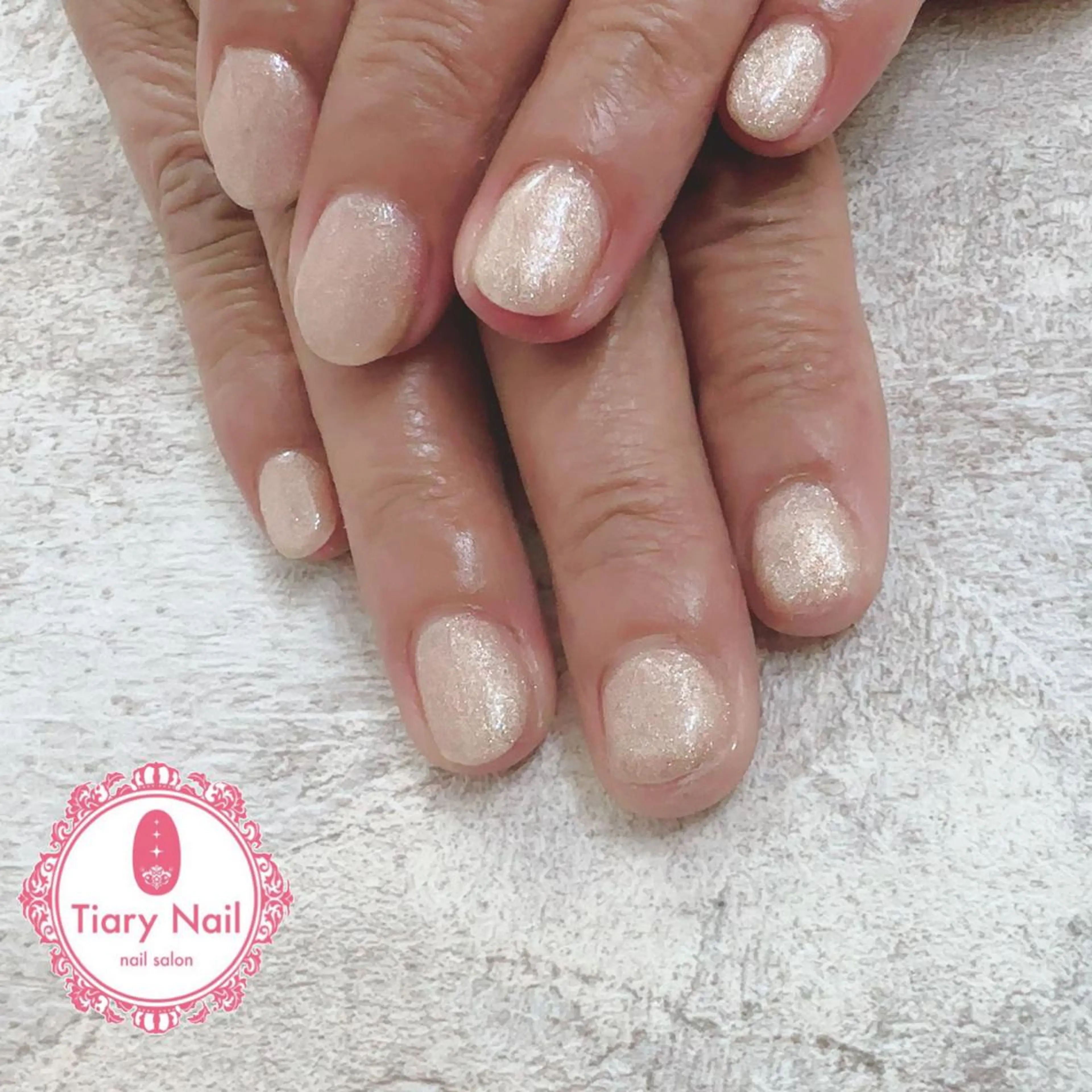 ネイル tiarynail K Kのネイルデザイン