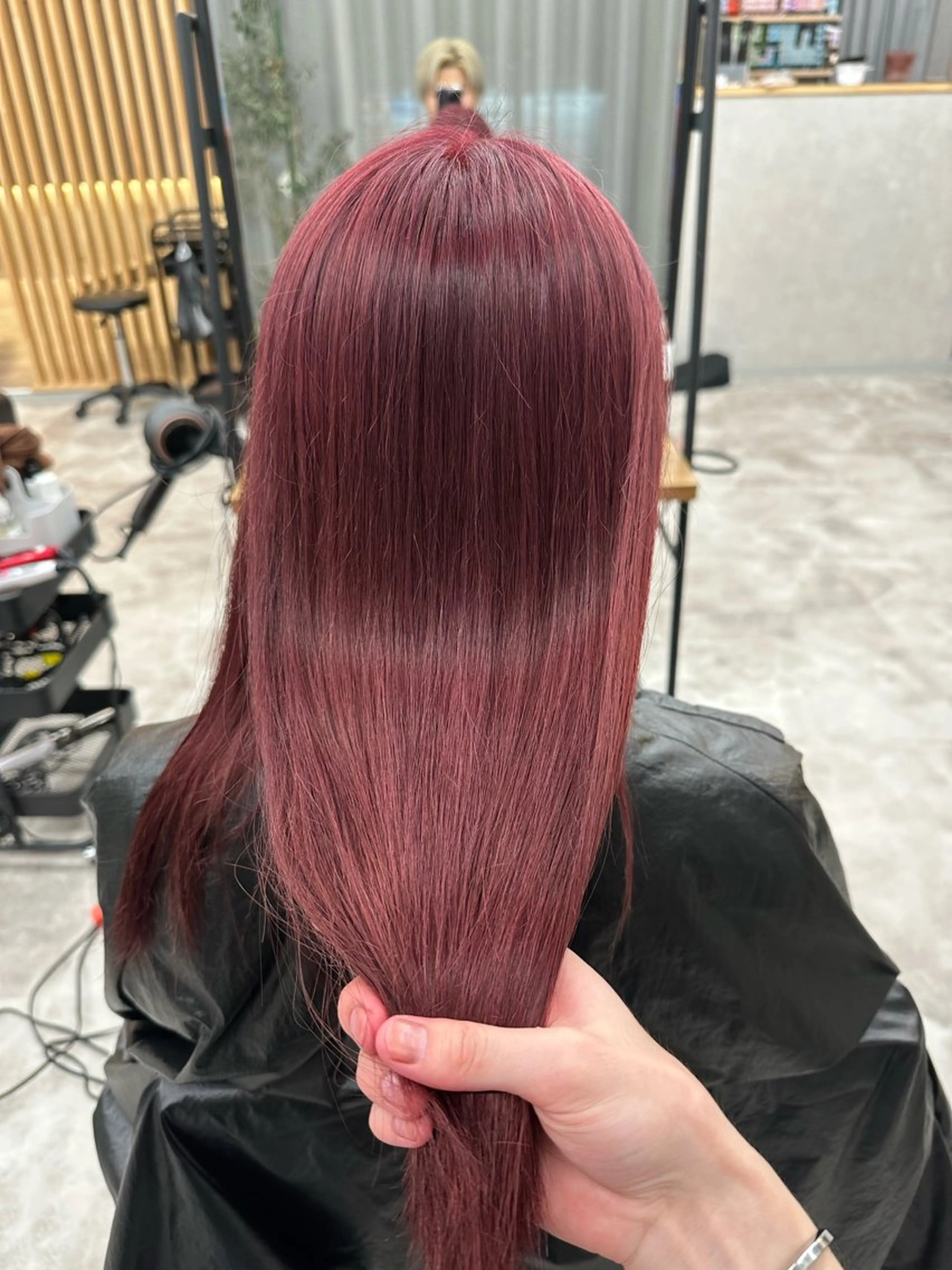 ロング カラー ブリーチ 透明感カラー 韓国風カラー 韓国風ヘア tint by alo bleach 大阪梅田【ティントバイアロブリーチ】所属・✨武内凌太✨ カットモデル募集のヘアスタイル