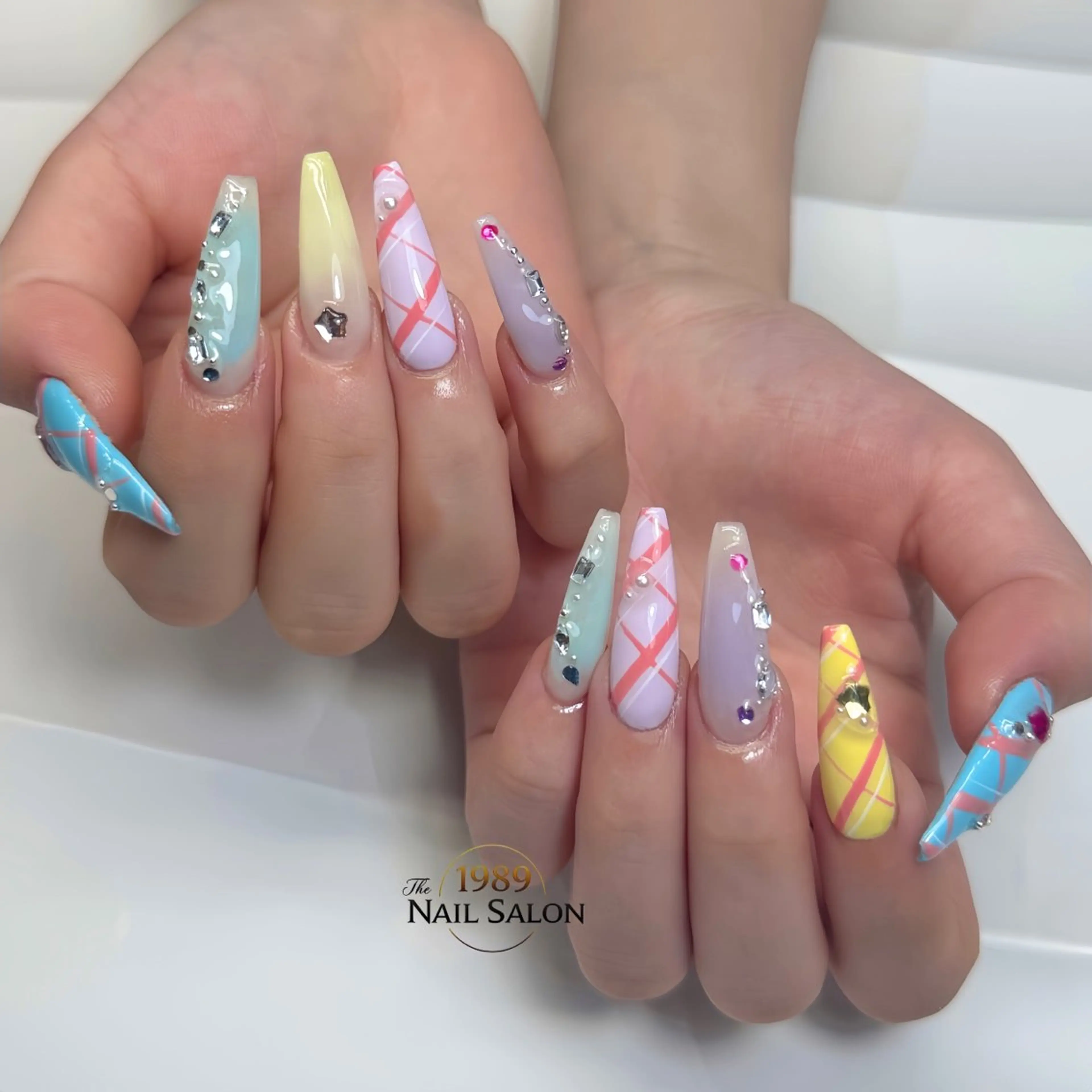 ネイル ハンドネイル The 1989 Nail Salonのネイルデザイン