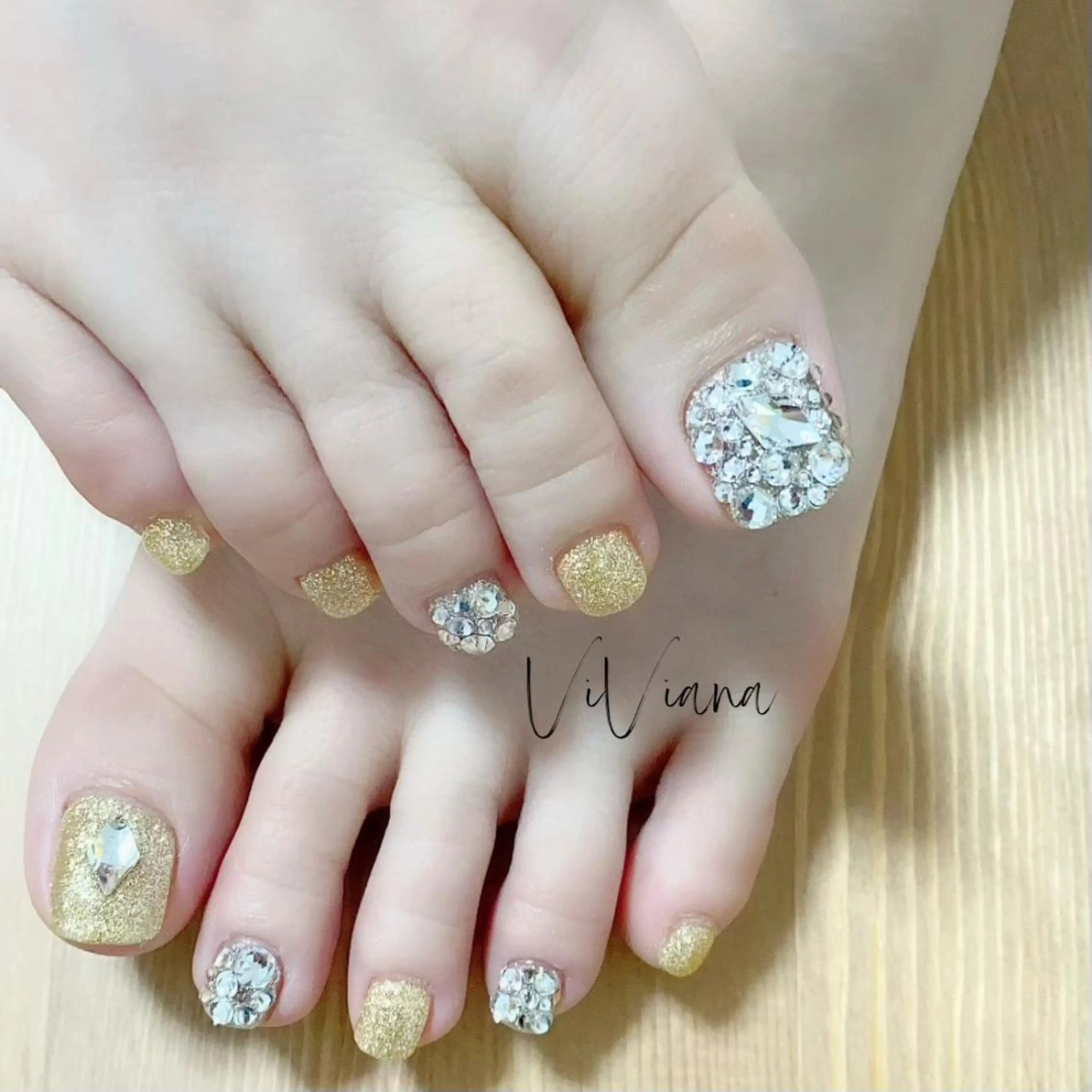 ネイル フットネイル ViViana ヴィヴィアナのネイルデザイン
