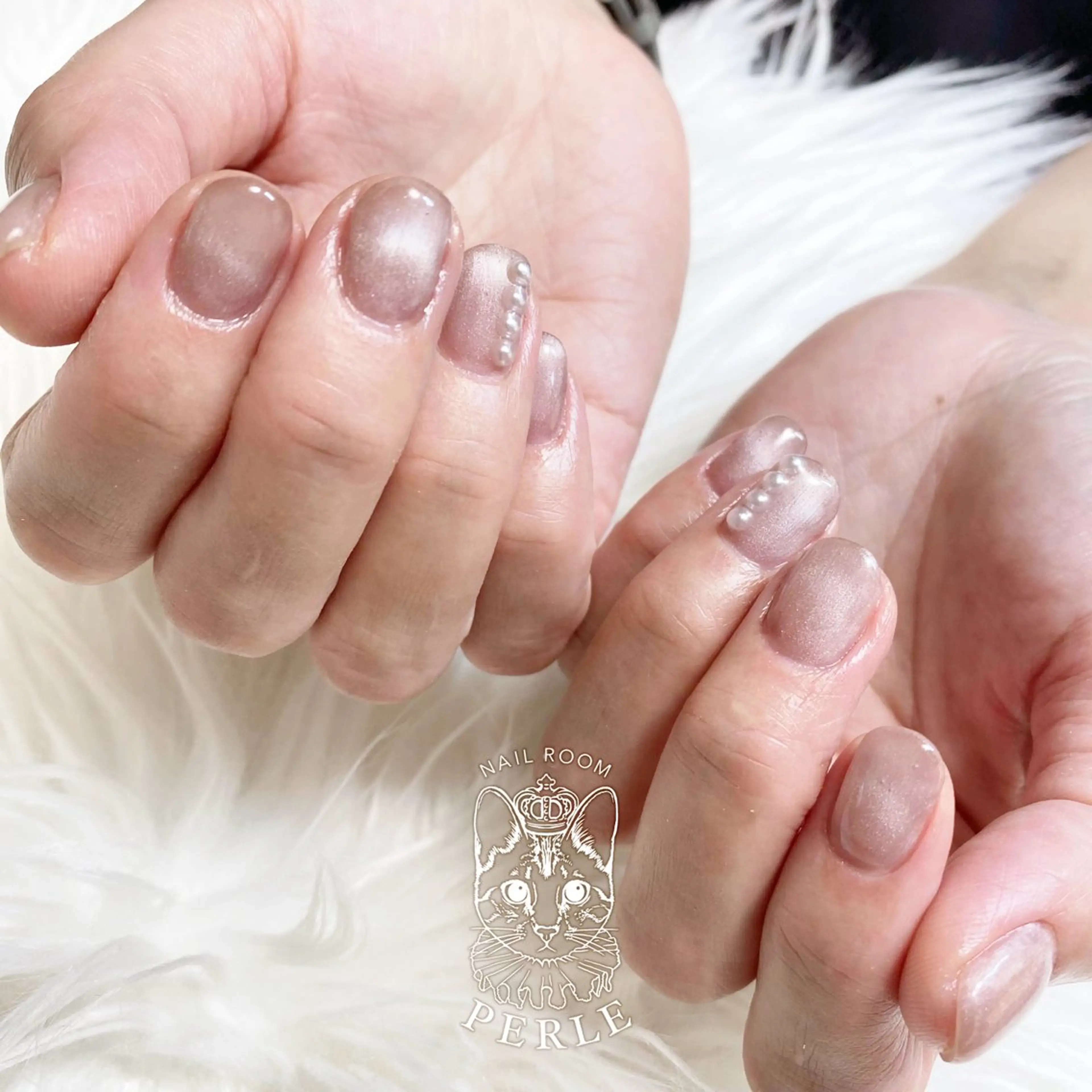ネイル マグネットネイル ハンドネイル nail room Perleのネイルデザイン