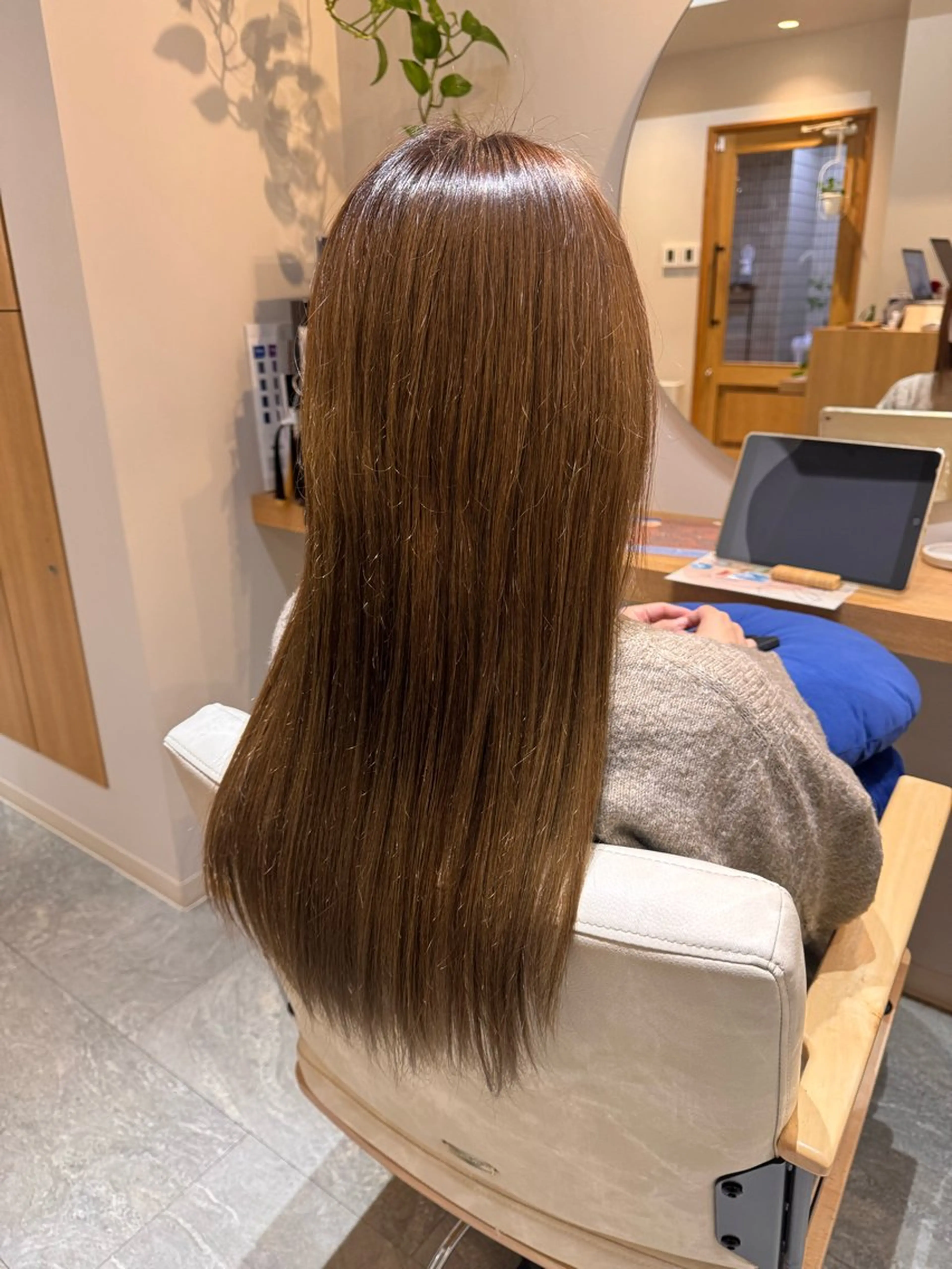 ロング カラー ベージュカラー ブリーチ ブリーチなしカラー 《PARAGO緑橋》 内田美結のヘアスタイル