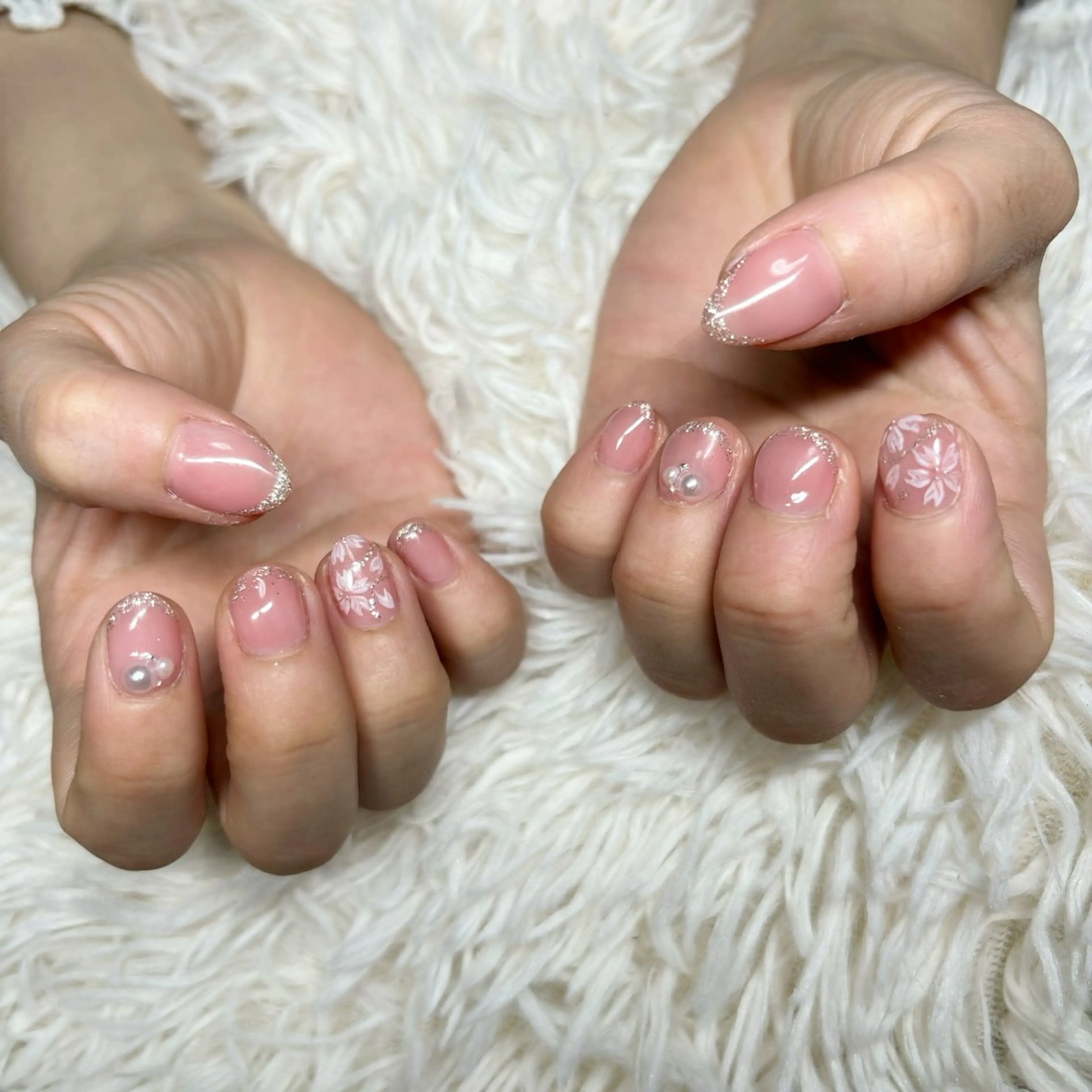 ネイル 桜ネイル 持ち込み オフィスネイル ピンク ハンドネイル nail salon Ecrin所属・前島 稀歩のネイルデザイン