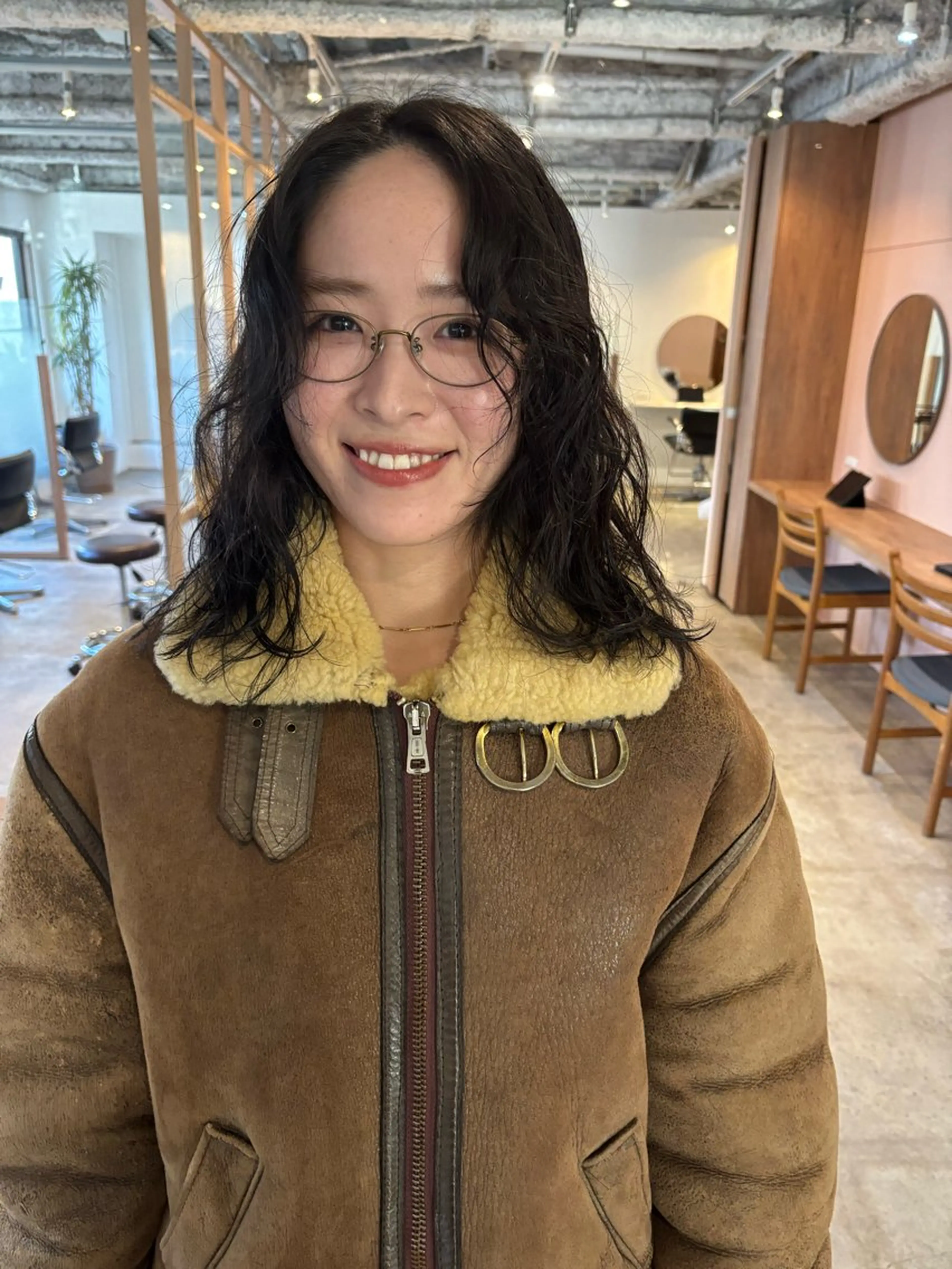 ミディアム カラー パーマ カット パーマ トリートメント Hayashi Shioriのヘアスタイル