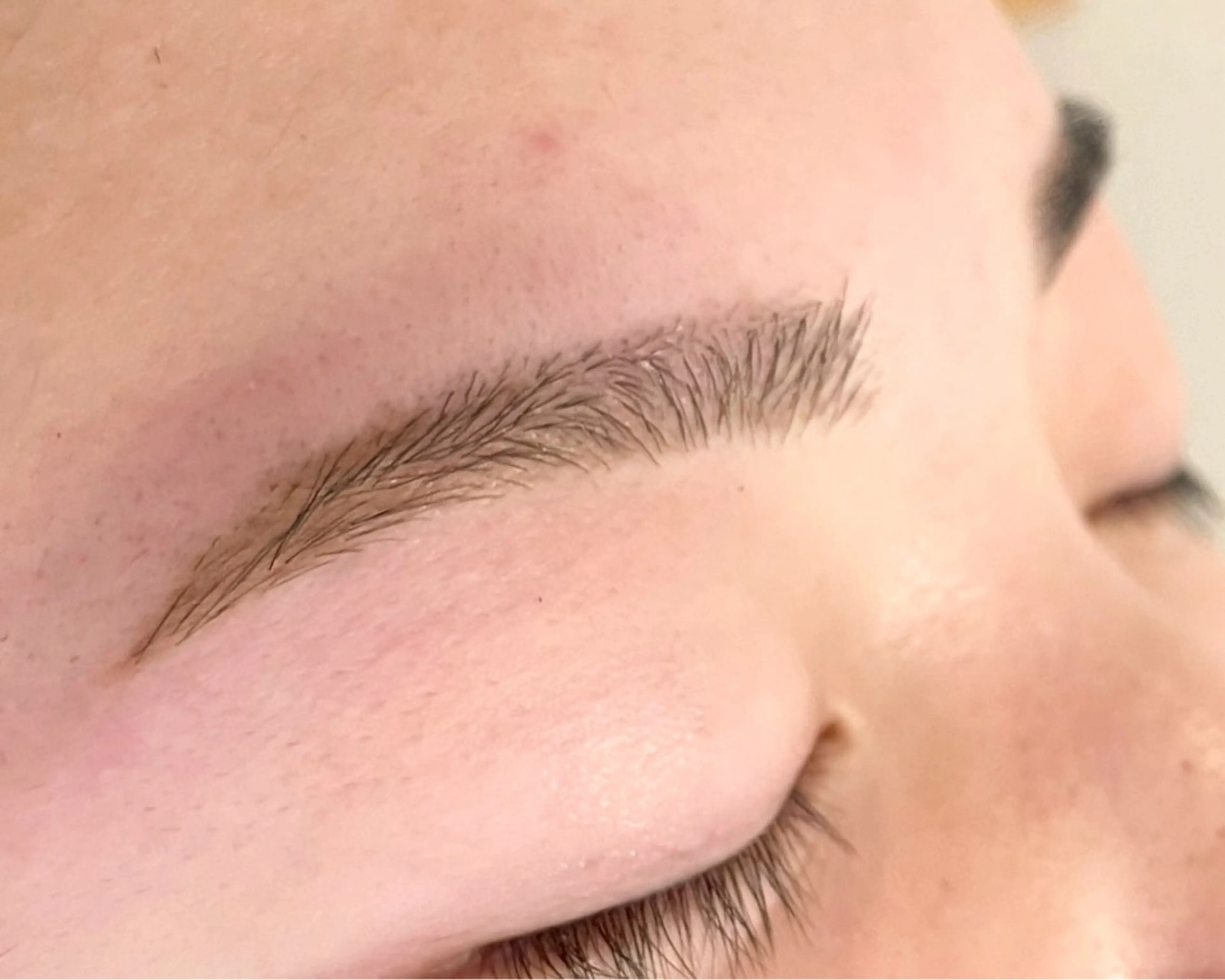 メンズ アイブロウ ワックス脱毛 眉カット その他(アイブロウ) 石井 麻由のマツエク・マツパデザイン